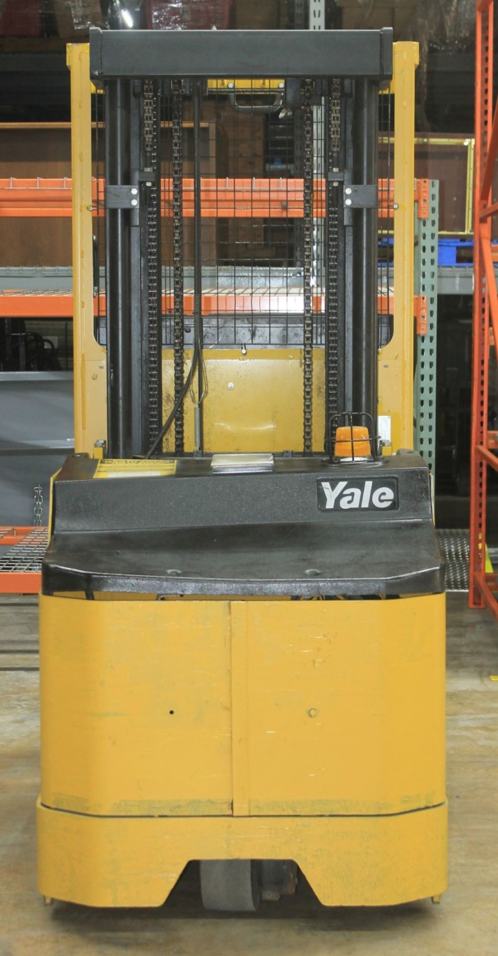2007 YALE 3000 LBS. CAP ORDER PICKER/FORKLIFT, (WATCH VIDEO) - Image 2 of 6