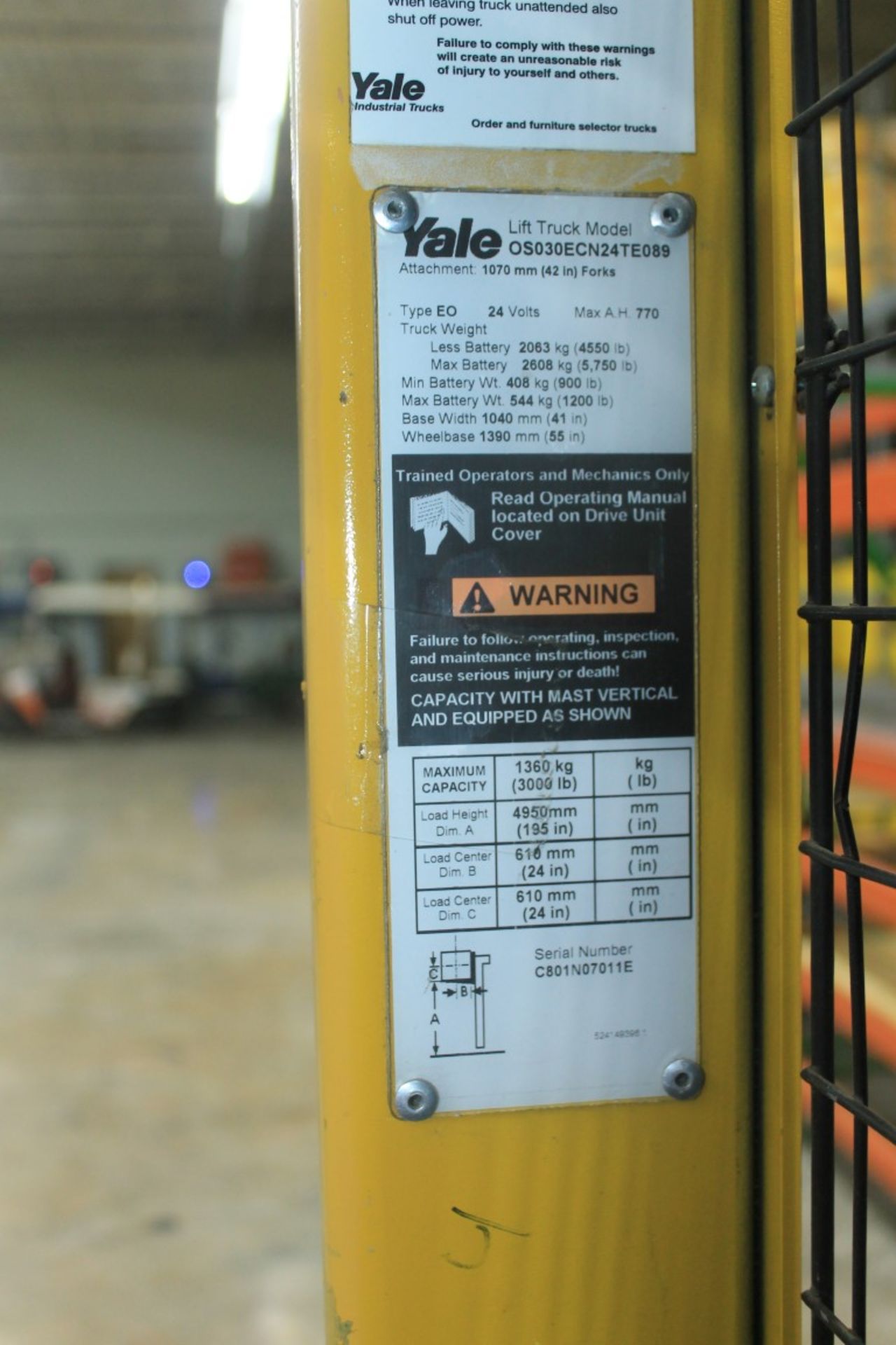 2007 YALE 3000 LBS. CAP ORDER PICKER/FORKLIFT, (WATCH VIDEO) - Image 4 of 6
