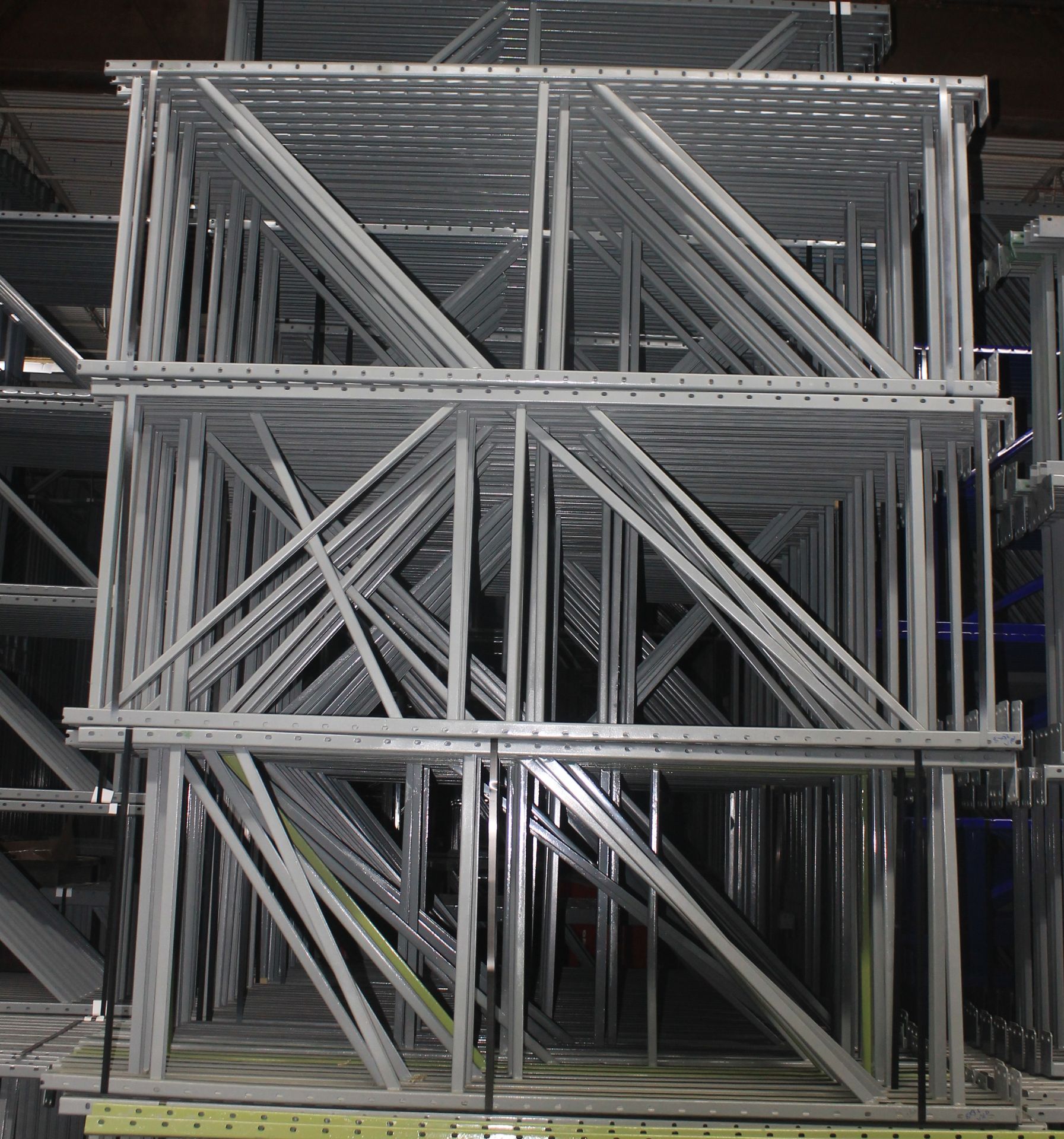 28 BAYS OF KEYSTONE STYLE PALLET RACK, SIZE: 8'H x 36"D X 108"W (4 BEAM LEVEL)