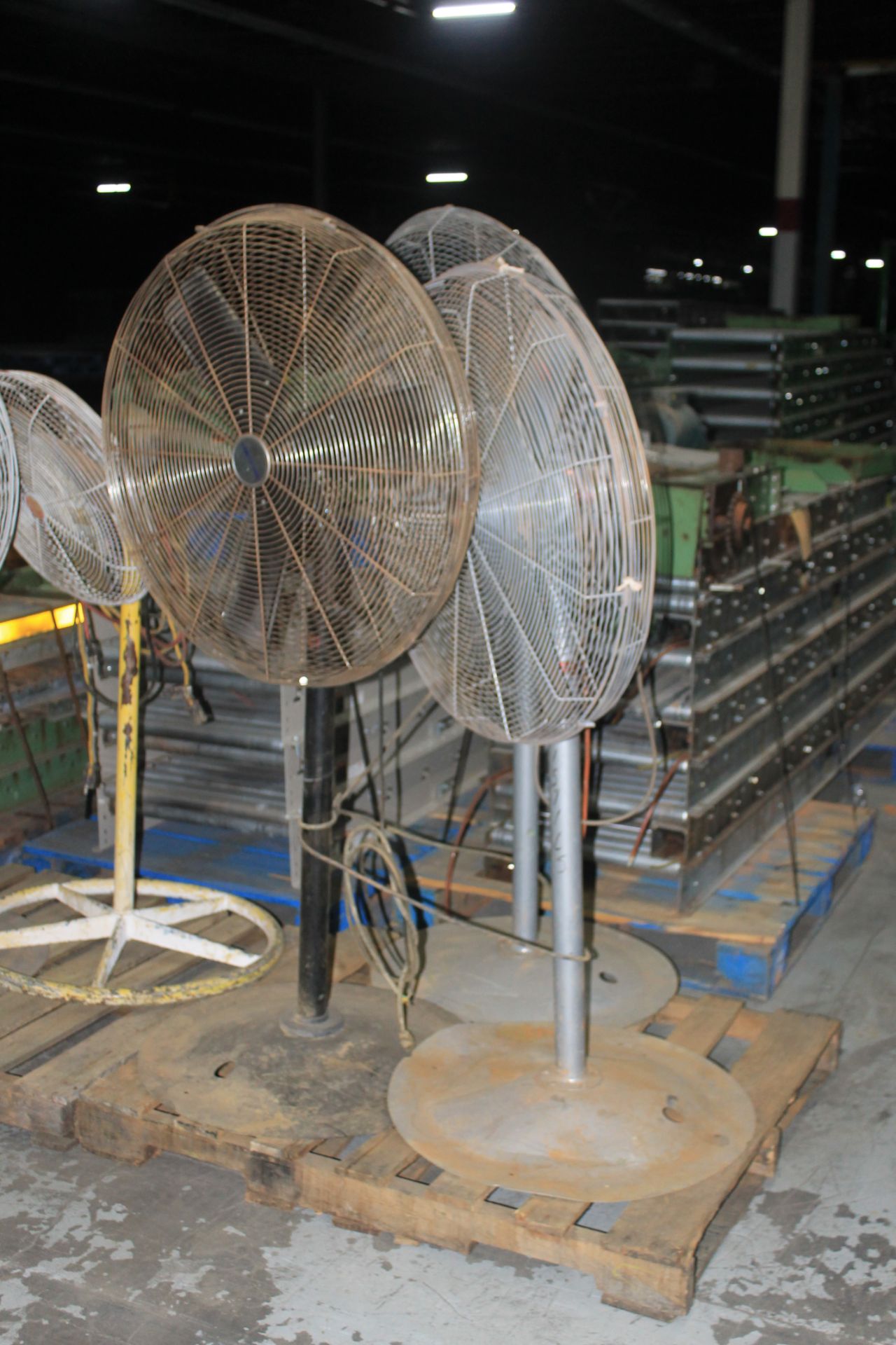 USE 3 PCS OF INDUSTRIAL FAN - Image 2 of 2
