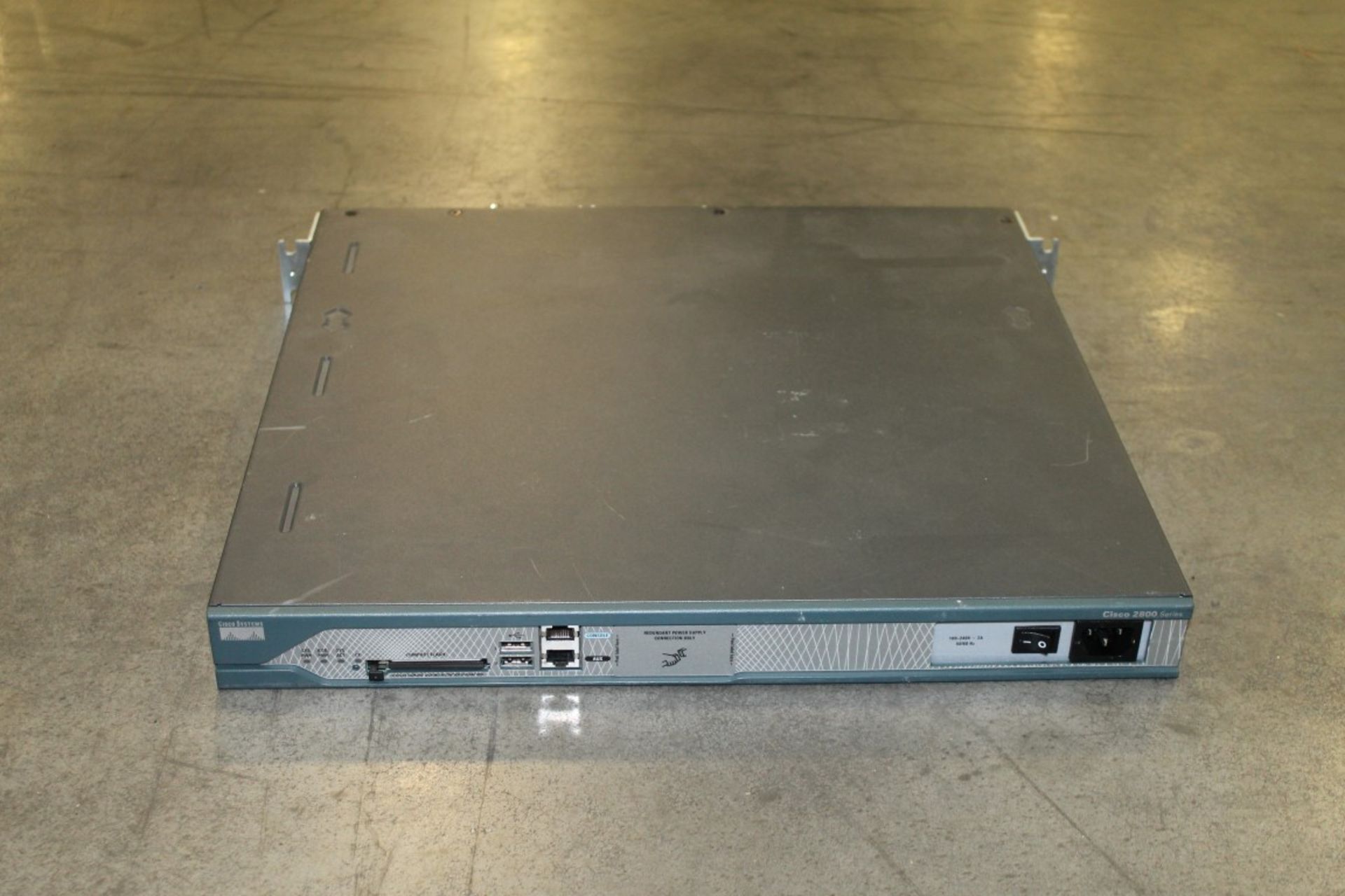 CISCO 2811 INTEGRATED SERVICES ROUTER WITH IP BASE