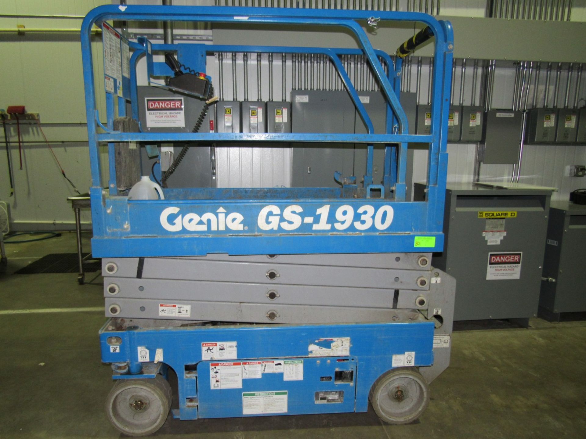 2017 Genie G5 1930 sissor lift 33.7 Hours