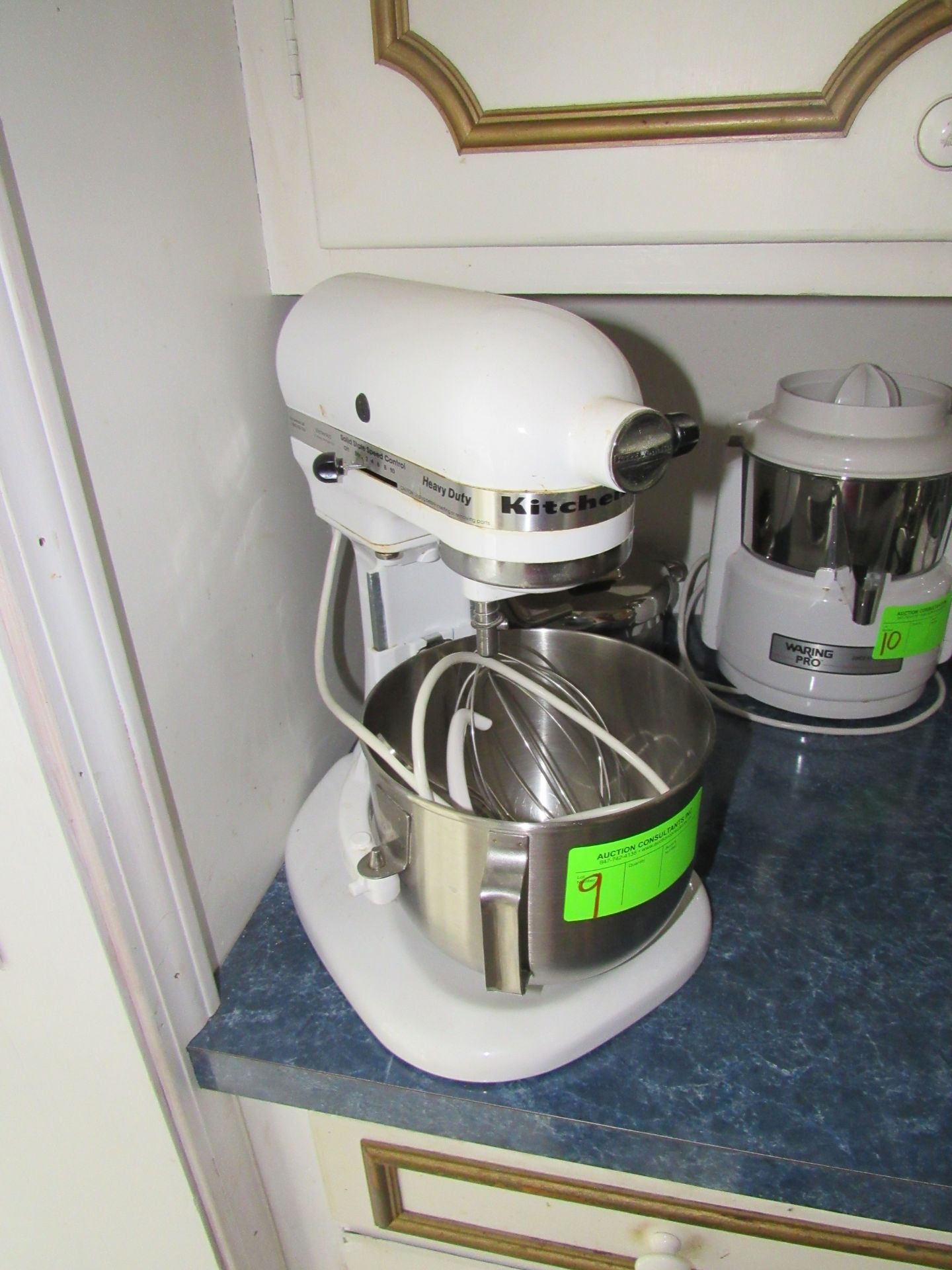 Kitchen Aid tabletop heavy duty mixer with attachments and bowl