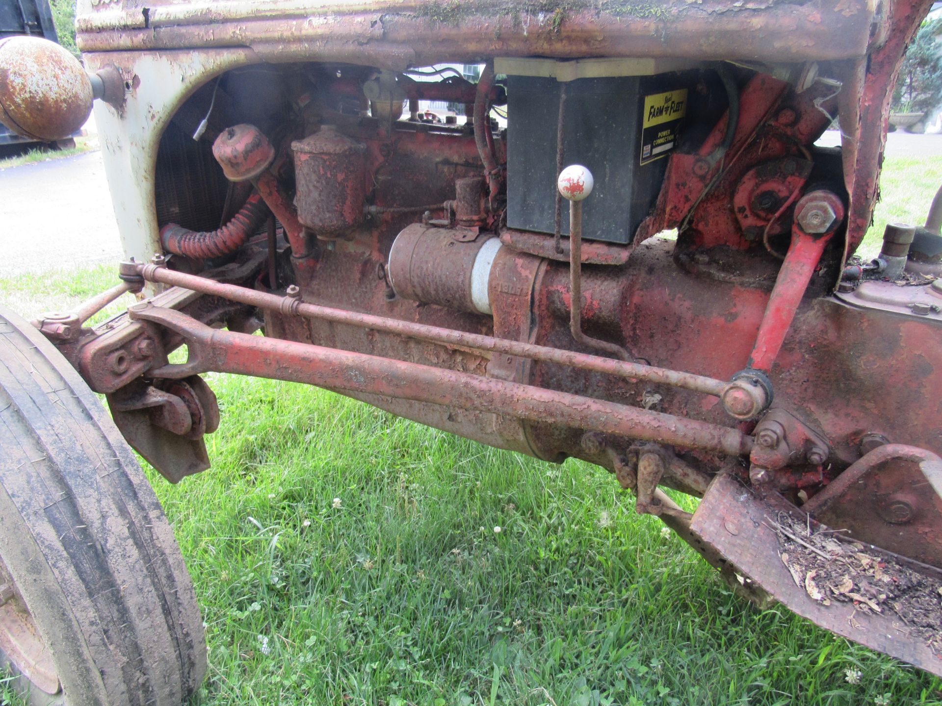 Ford 8N tractor (as found) - Image 3 of 4