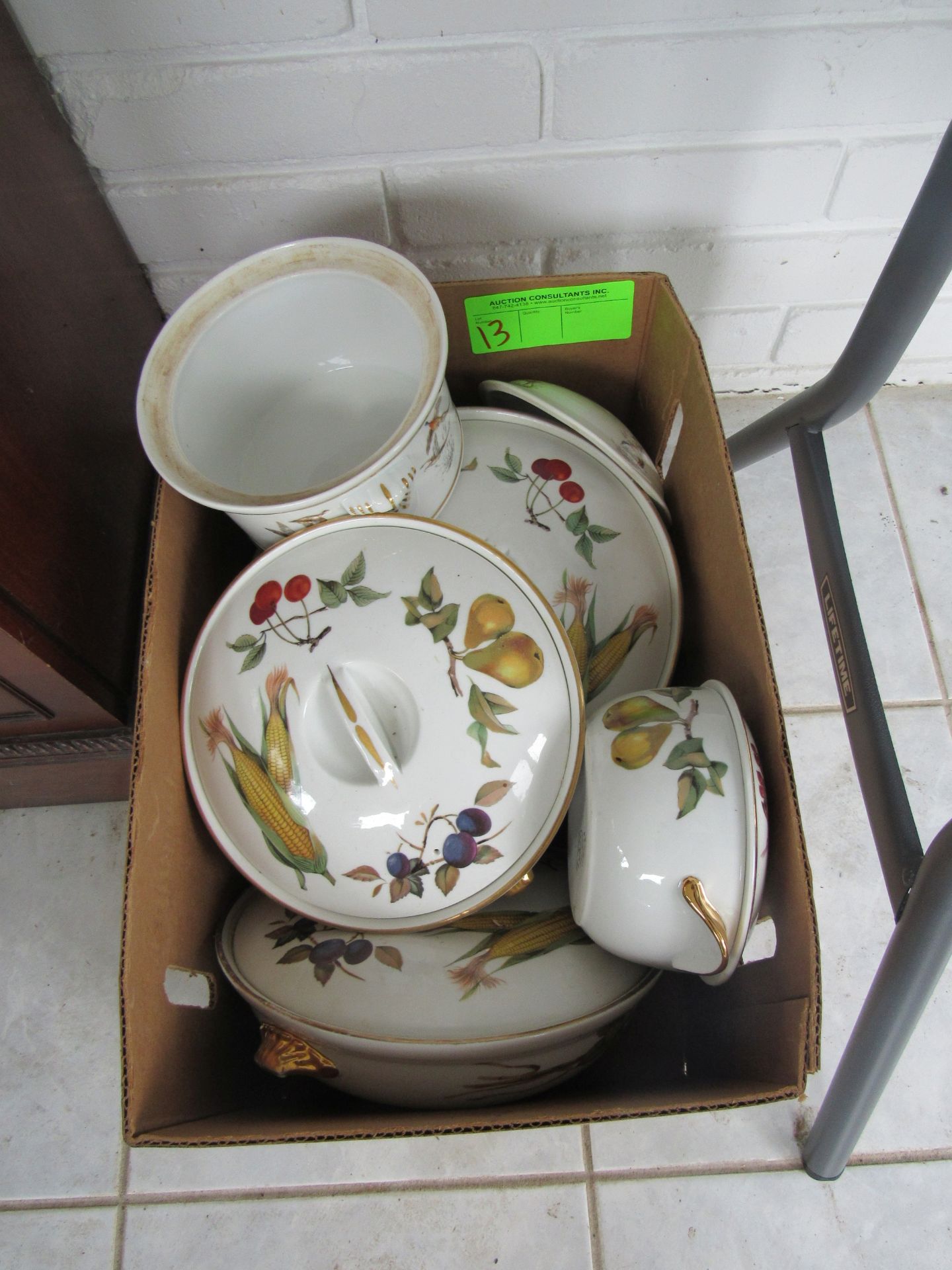 Lefaune fireproof porcelain serving dishes