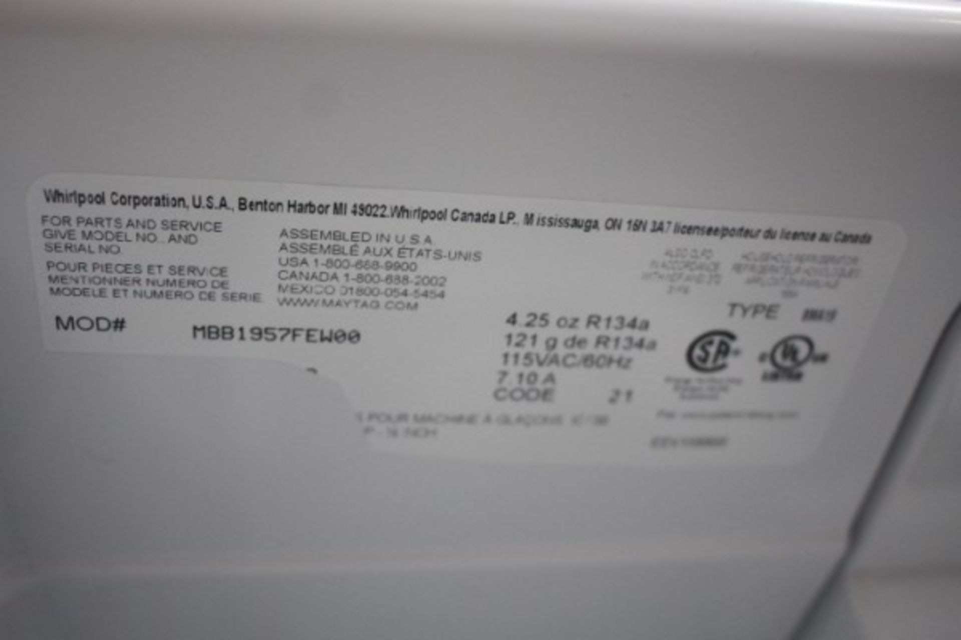 MAYTAG Fridge with Underdrawer Freezer White, 30"X30 1/2"X66" - Image 3 of 4