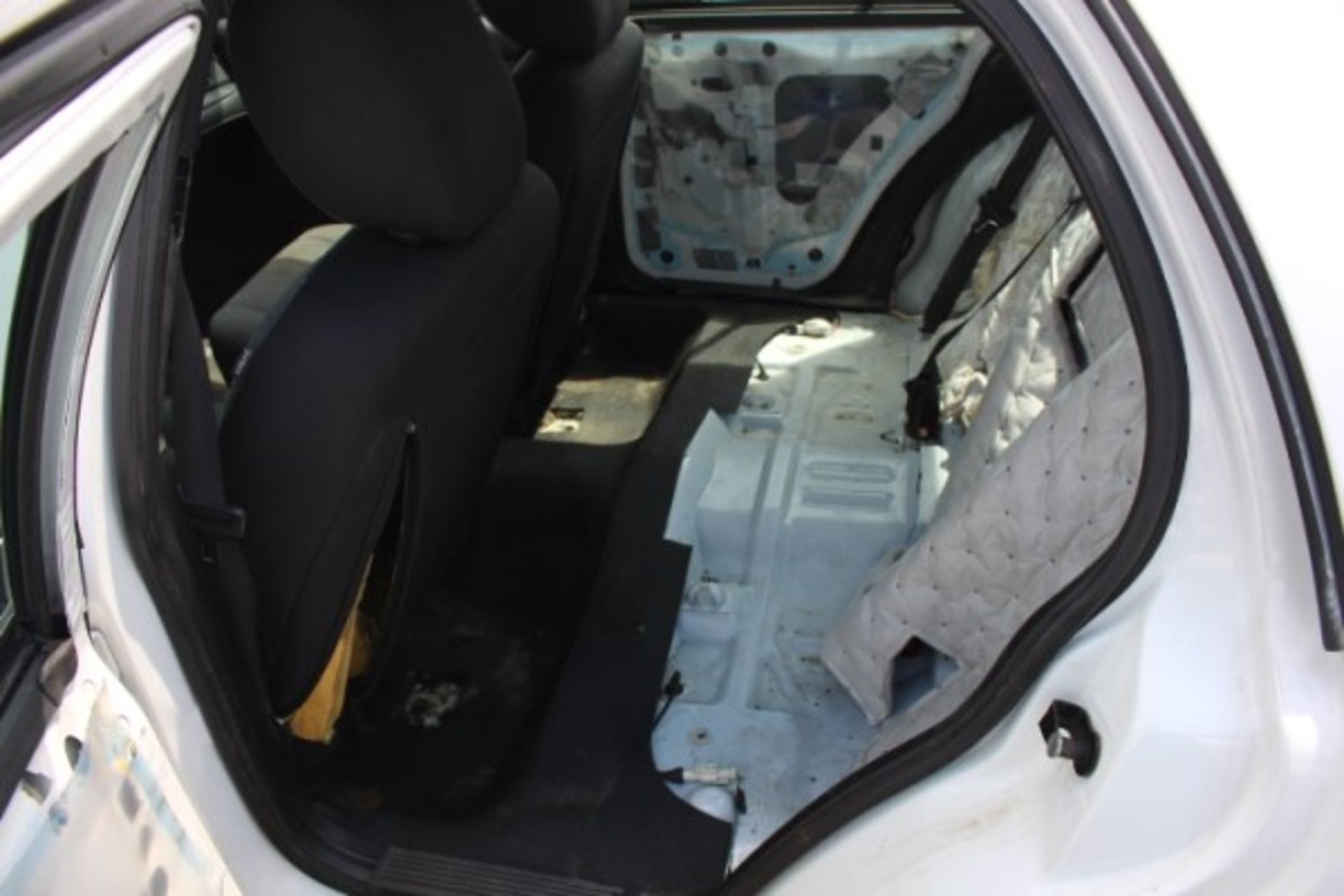 2011 FORD CROWN VIC - Image 5 of 6