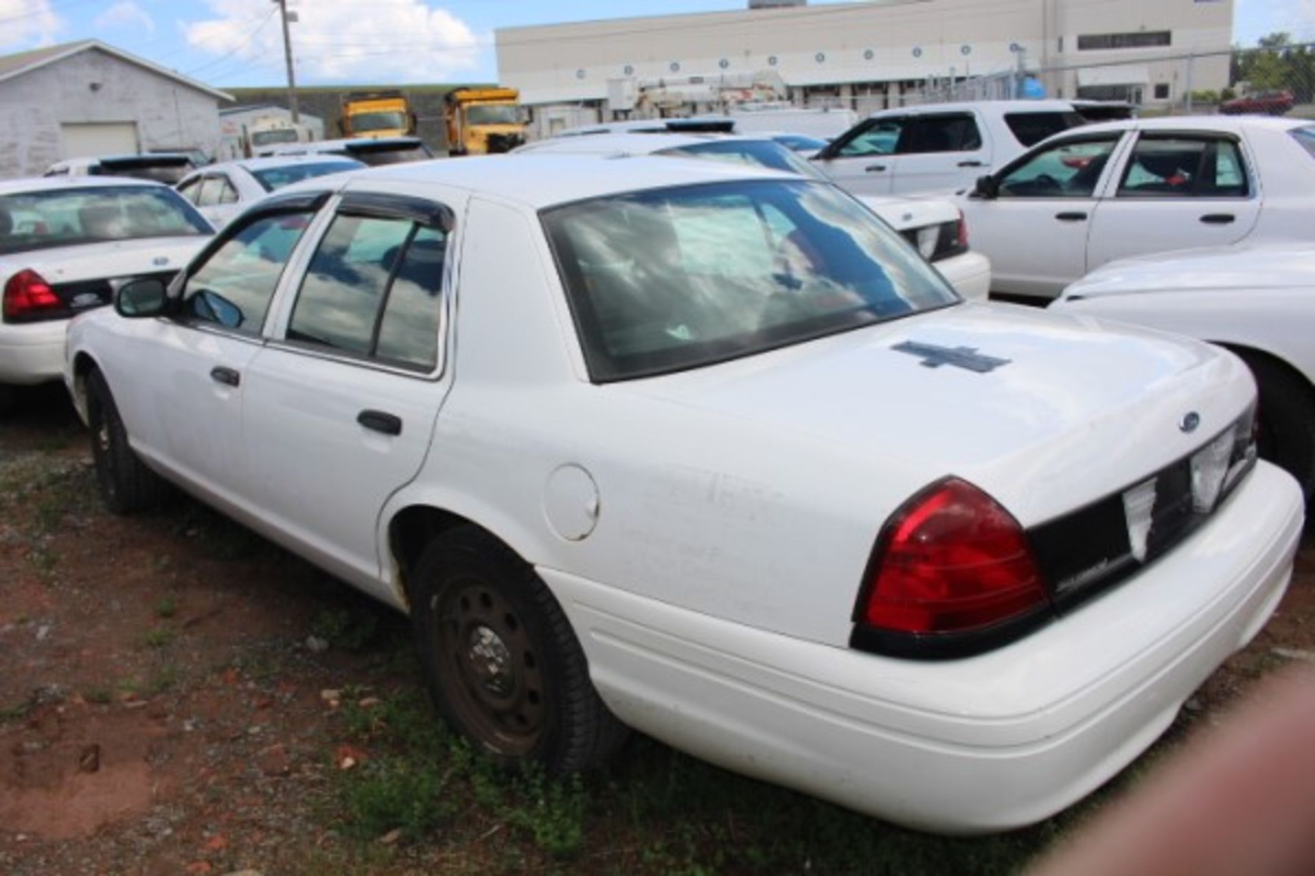 2010 FORD CROWN VIC - Image 4 of 6