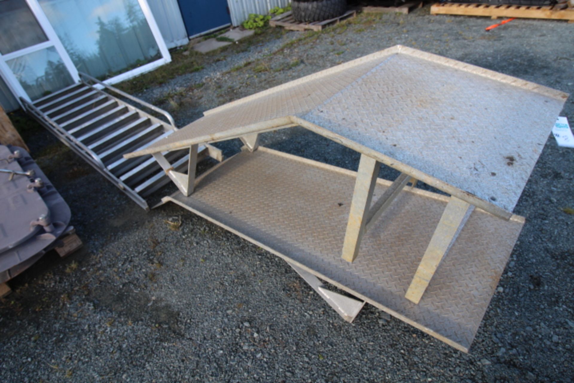 Aluminum Ramps and Step Ladder - Image 3 of 4