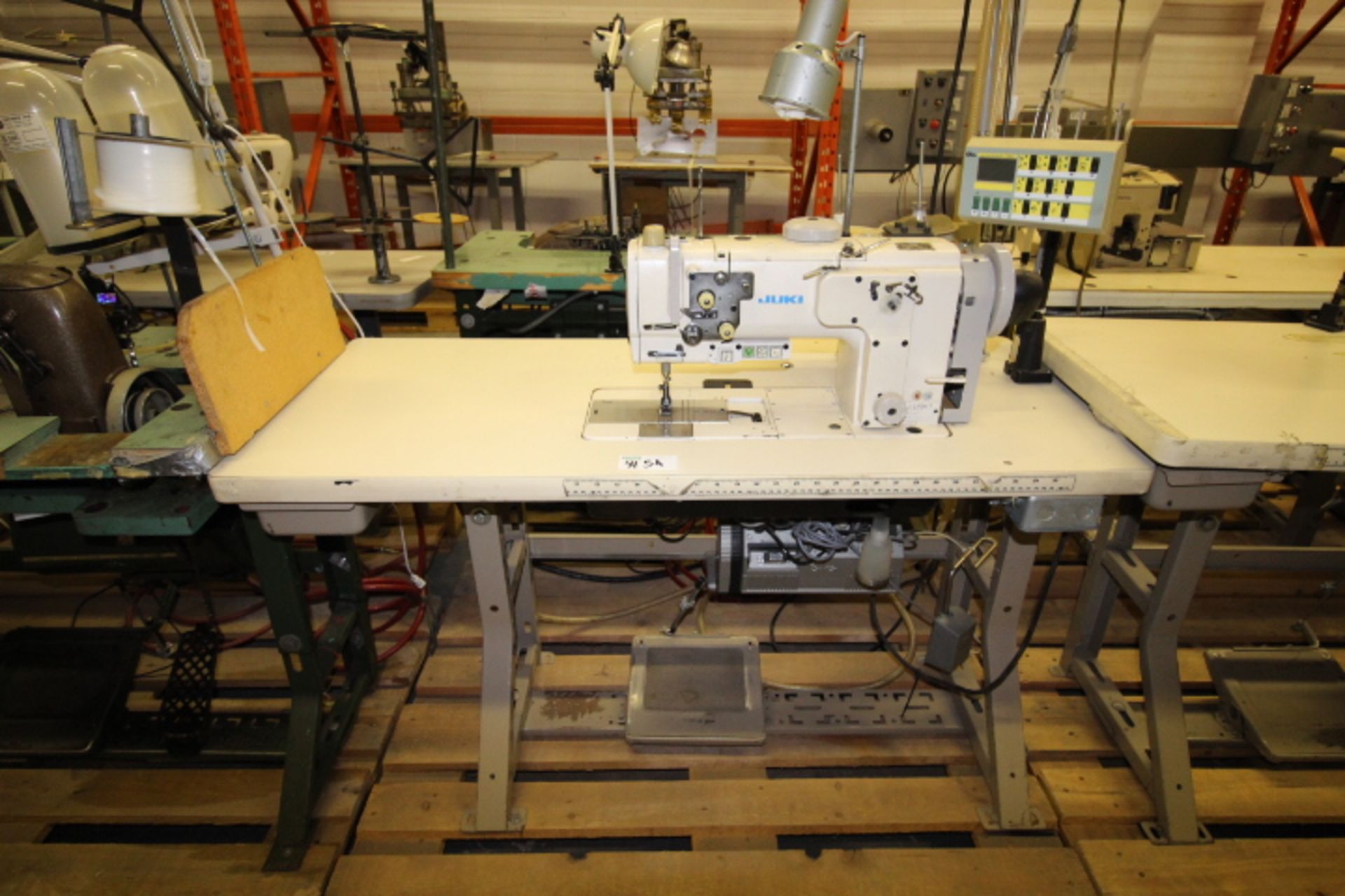 Juki Walking Foor Straight Stitch Sewing Machine 3phase Pneumatic, M#LU2210N7