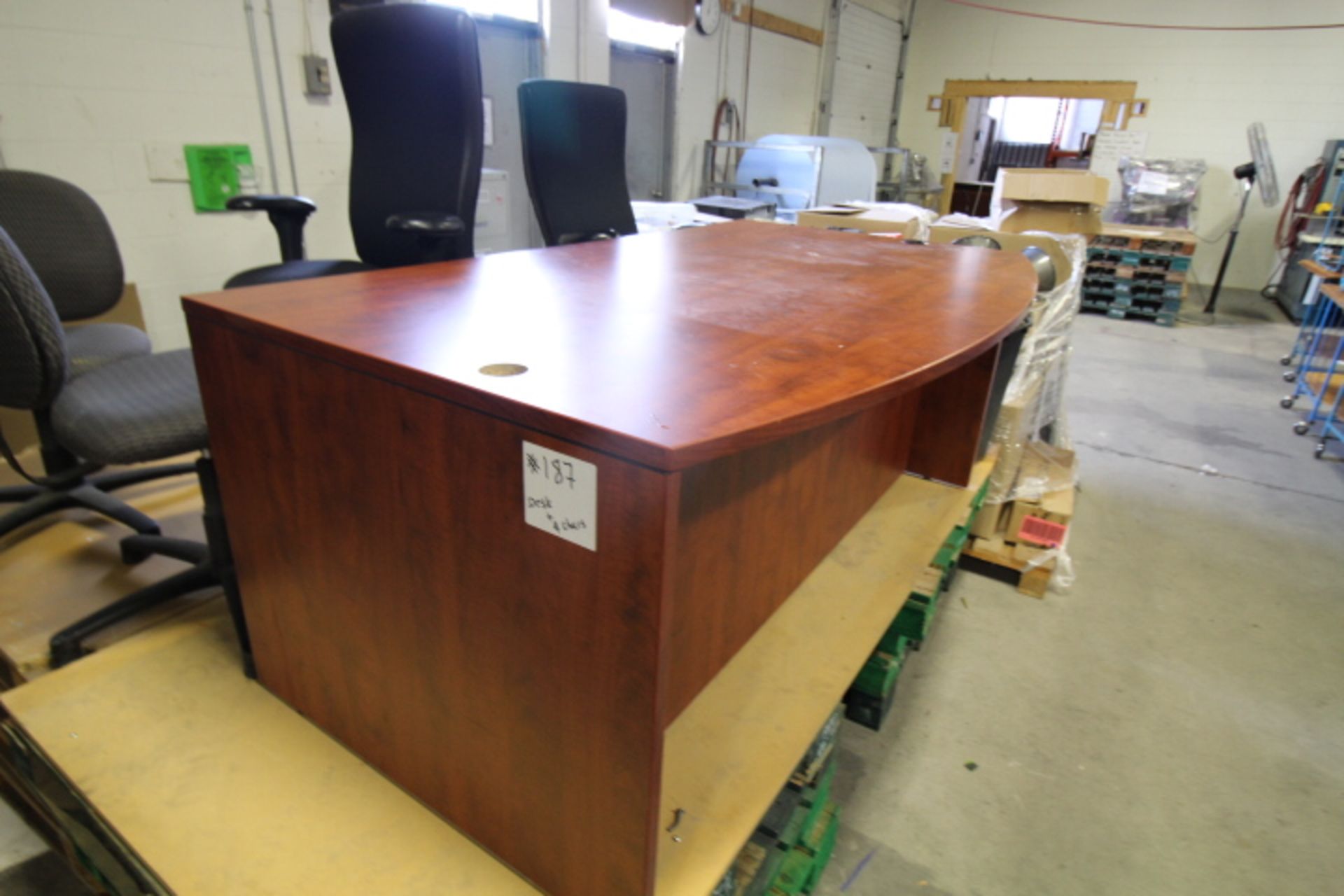Office Desk and 4 Mobile Chairs, Approx 6' X 3'6"