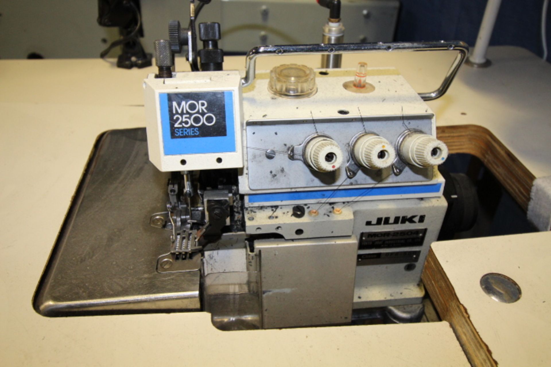 Juki Overlock / Serger Sewing Machine 3phase Pneumatic, M#MOR 25-4 - Image 2 of 3