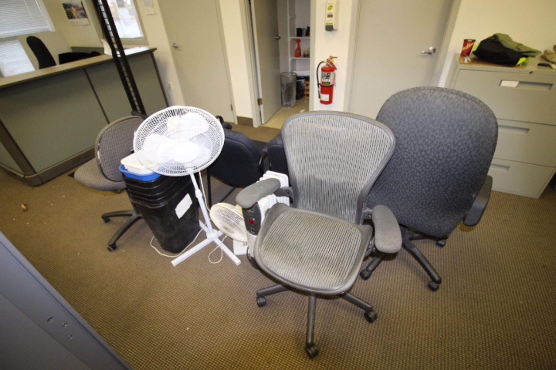 Job lot of Office Chairs including Fan, Heaters and Buckets - Image 2 of 3