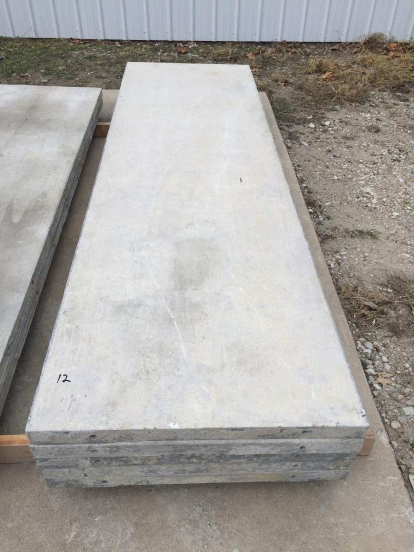 (5) Wall-Ties 32" x 9' aluminum concrete forms, smooth, 6-12 hole pattern