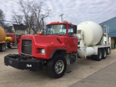 2000 Mack DM690S Concrete Mixer Truck, Miles: 213481, Hours: 19947, VIN: 1M2B221C2YMO26932,