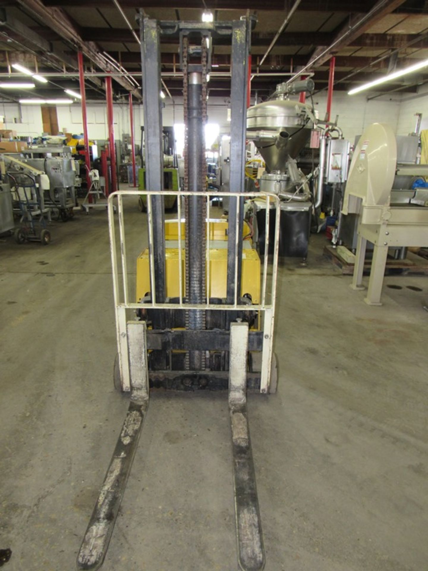 Yale Mdl. MCW040LEN24V083 Walkie Stacker Lift, 2 stage mast, 4000 Lb. lift capacity, 24 volt - Image 5 of 8