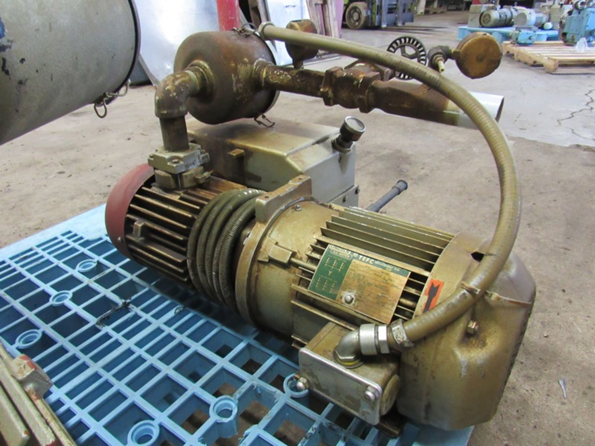 Busch Mdl. 100-138 Vacuum Pump on 5 h.p., 208/230/460 volt motor, Ser. #C6563 - Image 3 of 3