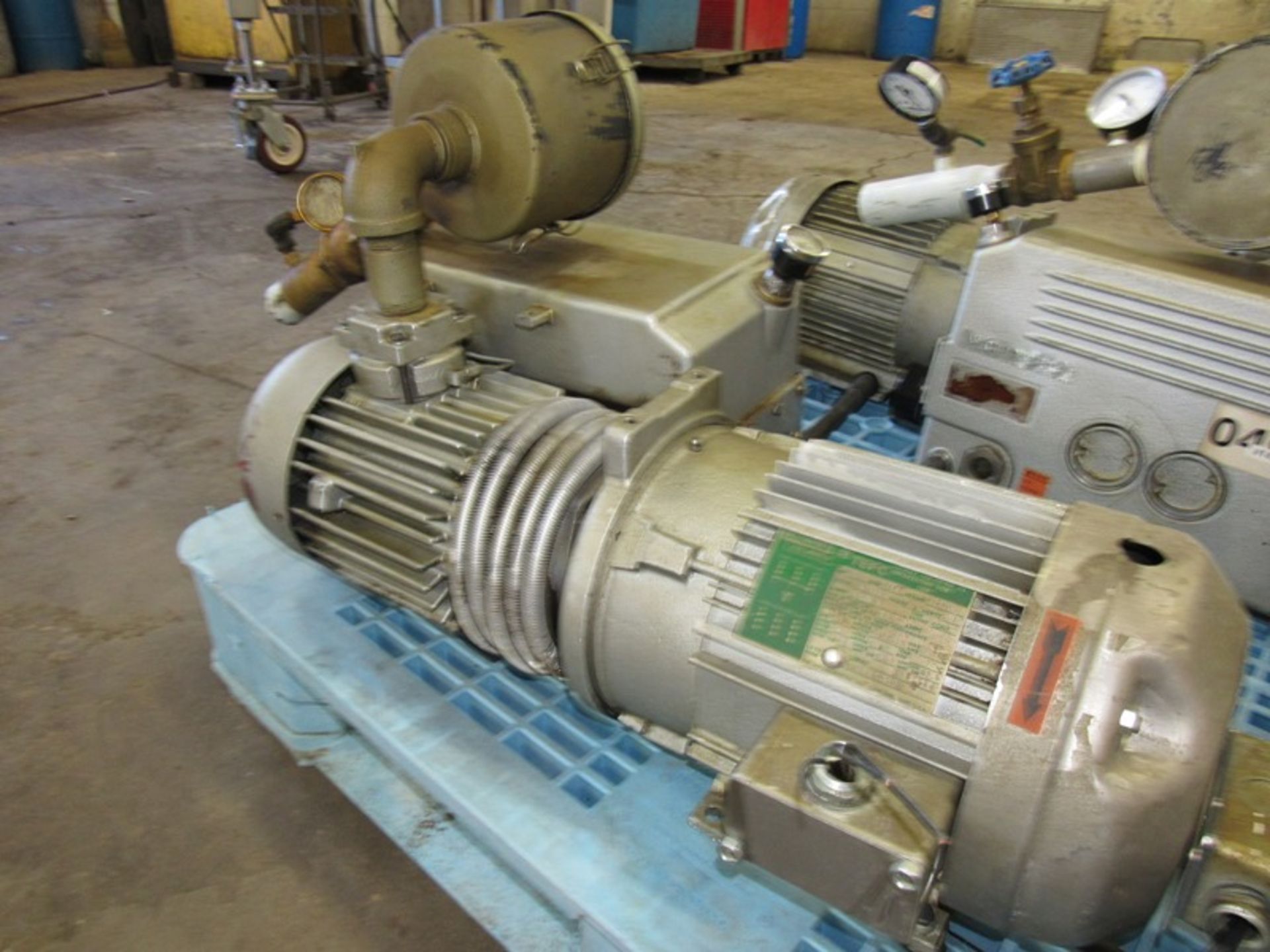 Busch Mdl. RCO100 Vacuum Pump on 5 h.p., 208/230/460 volt motor, Ser. #C8307 - Image 3 of 3