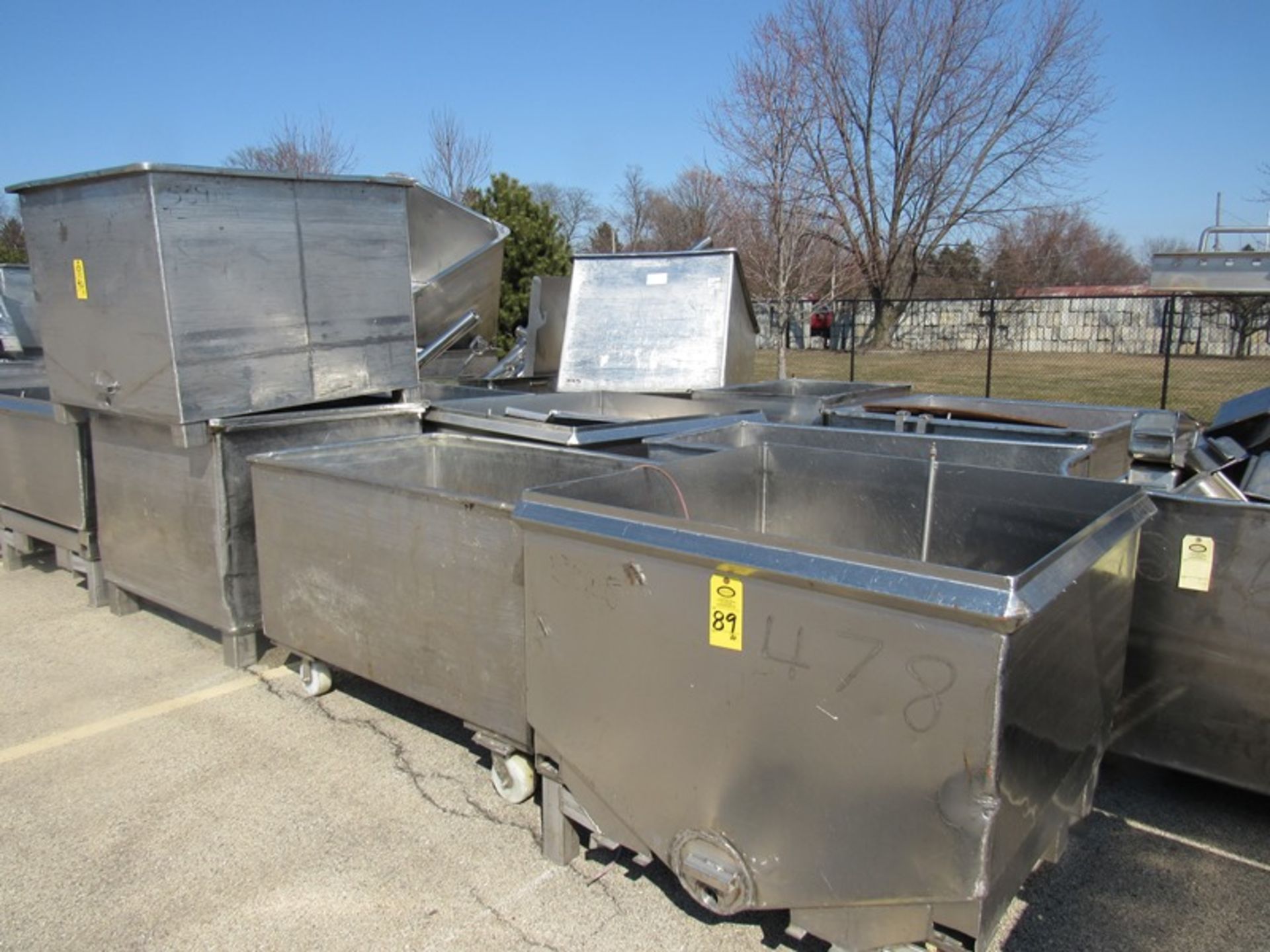 Stainless Steel Miscellaneous Sized Vats, all vats have a stainless steel air tube welded. ($100.