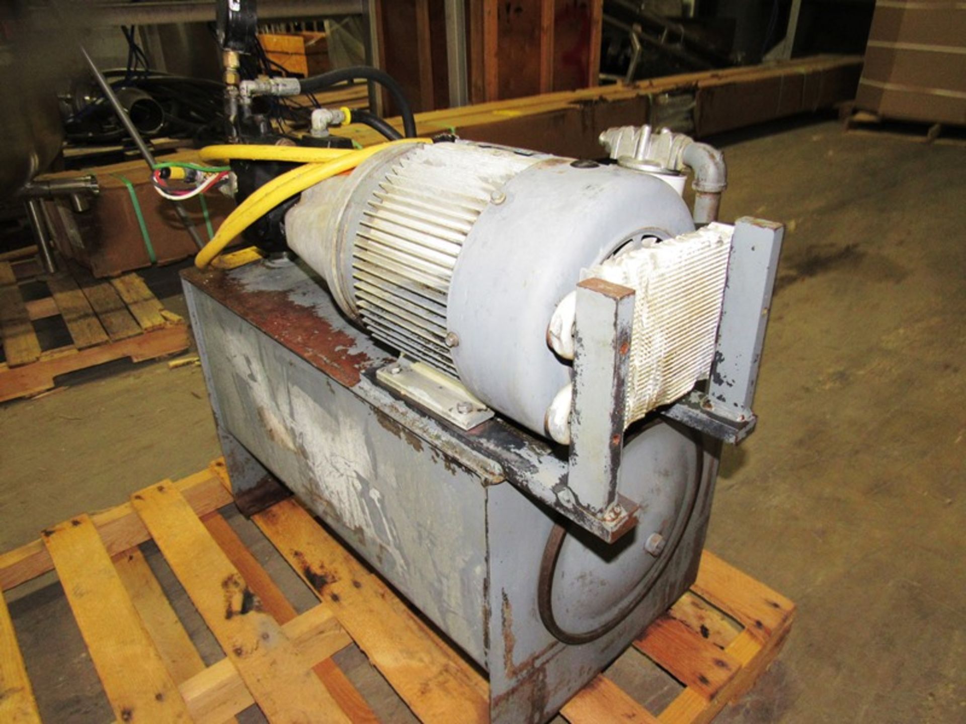 Hydraulic Power Pack, 18" W X 28" L X 12" D reservoir, 3 h.p. motor on Parker pump - Bild 2 aus 3