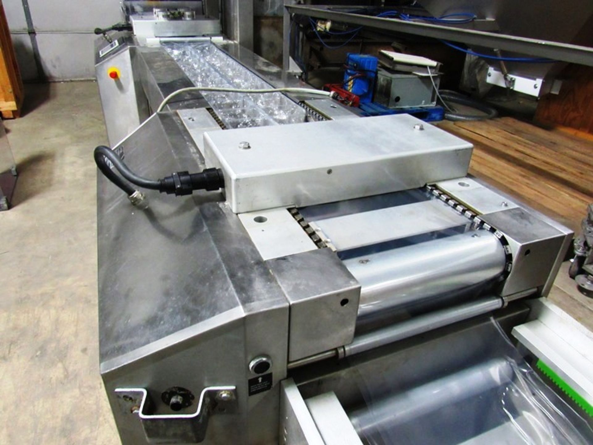 VC999 Mdl. RS320 Rollstock Thermoformer Packager, 320mm between chains, 250mm film advance, 4 up - Bild 10 aus 18