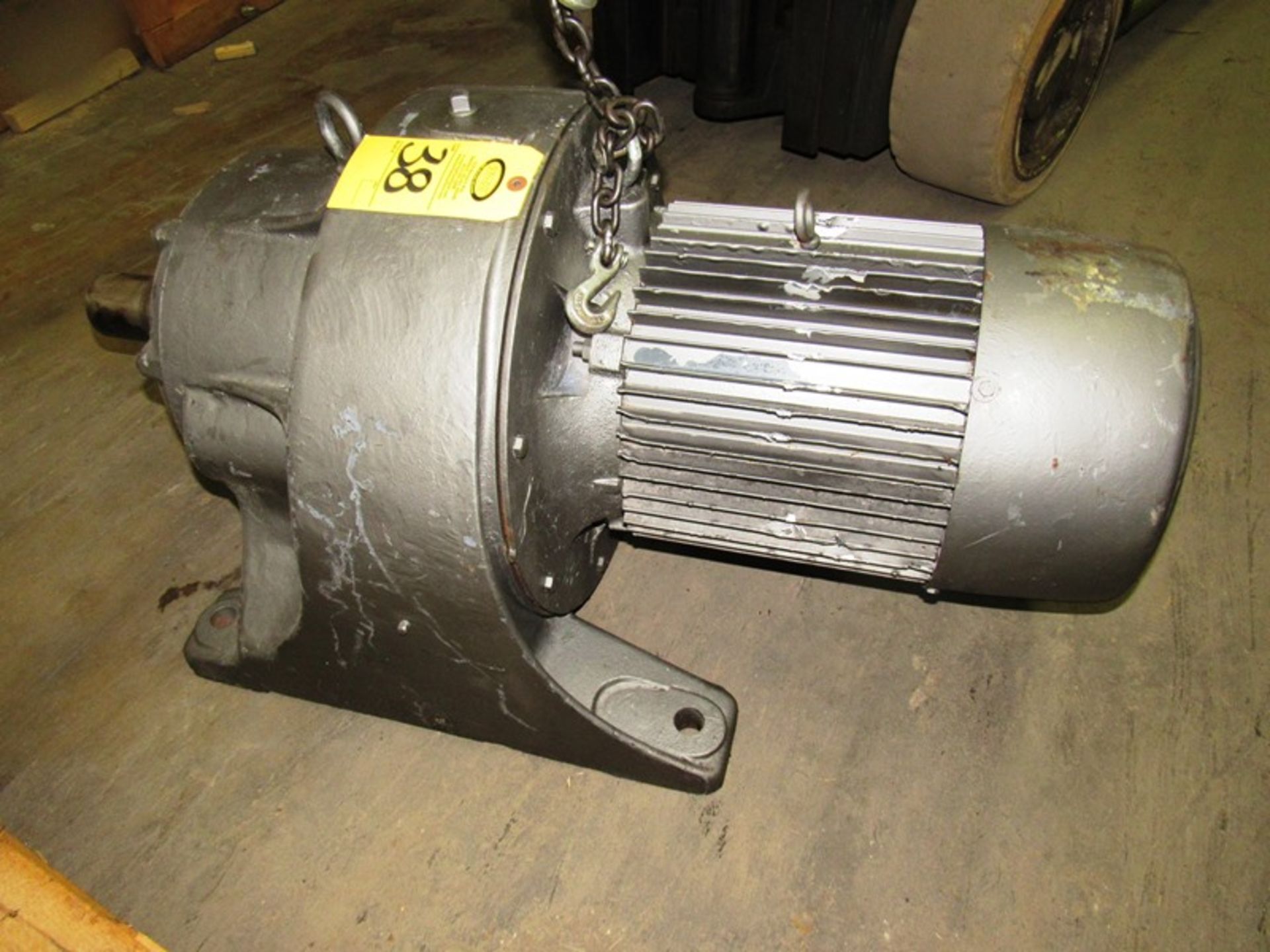 Motor/Gearbox, 10 h.p., 1740 RPM, 230 volts, on gearbox
