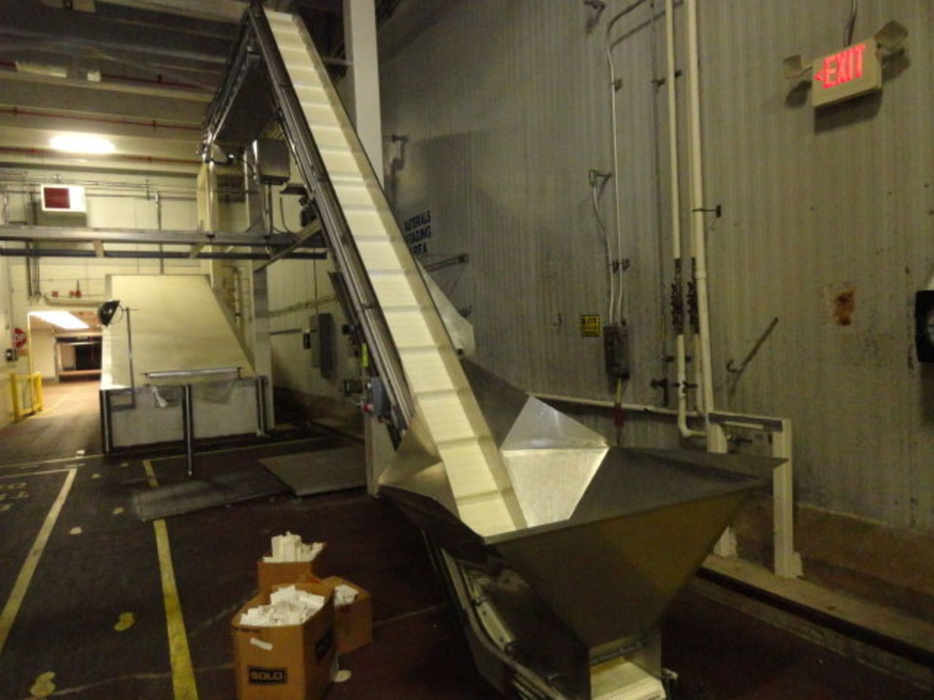 Incline Cleated Belt Conveyor, 12" x 30' cleated, still installed, 12" w x 2" cleats, 12" spacing, - Image 3 of 4