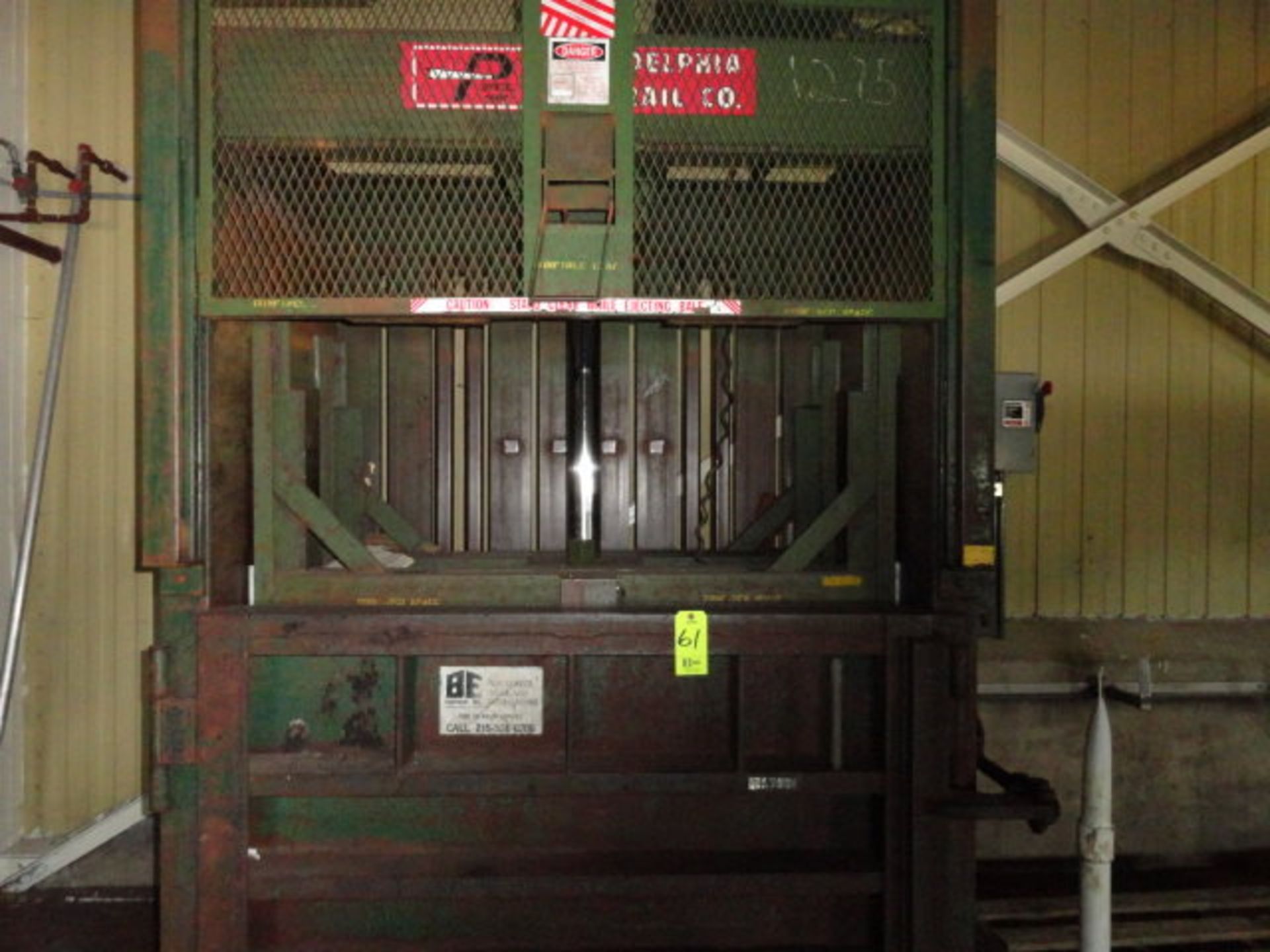 Philadelphia Tramrail Mdl. 3400 Bailer Co. Trash Compactor, self-contained hydraulic compactor, left - Image 3 of 4