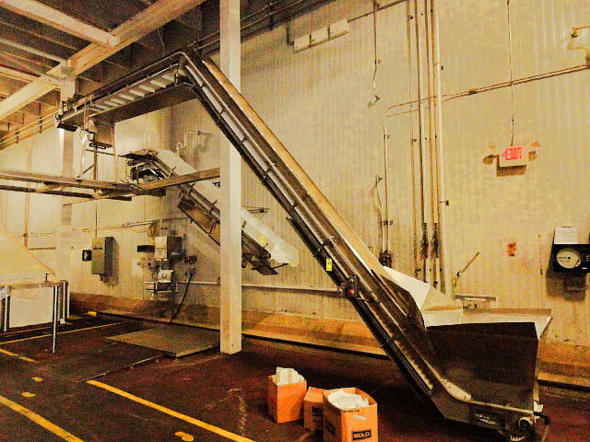 Incline Cleated Belt Conveyor, 12" x 30' cleated, still installed, 12" w x 2" cleats, 12" spacing, - Image 2 of 4