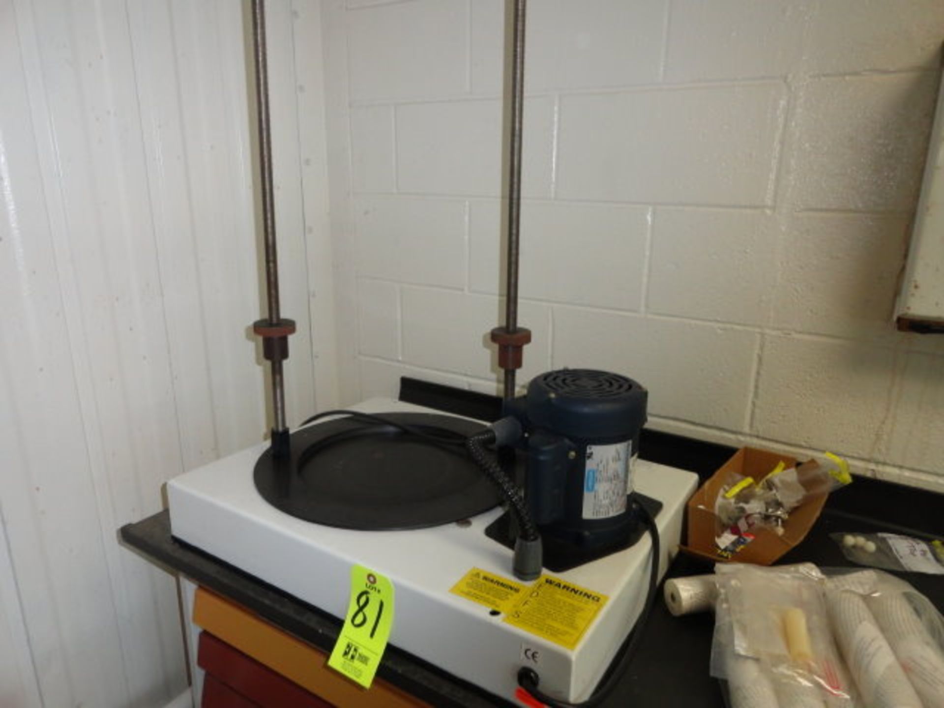 WS Tyler Mdl. RX-812 Sieve Shaker with no sieves, Ser. # 22010, type 110 Volts, 60 HZ, ($60.00 - Image 2 of 2