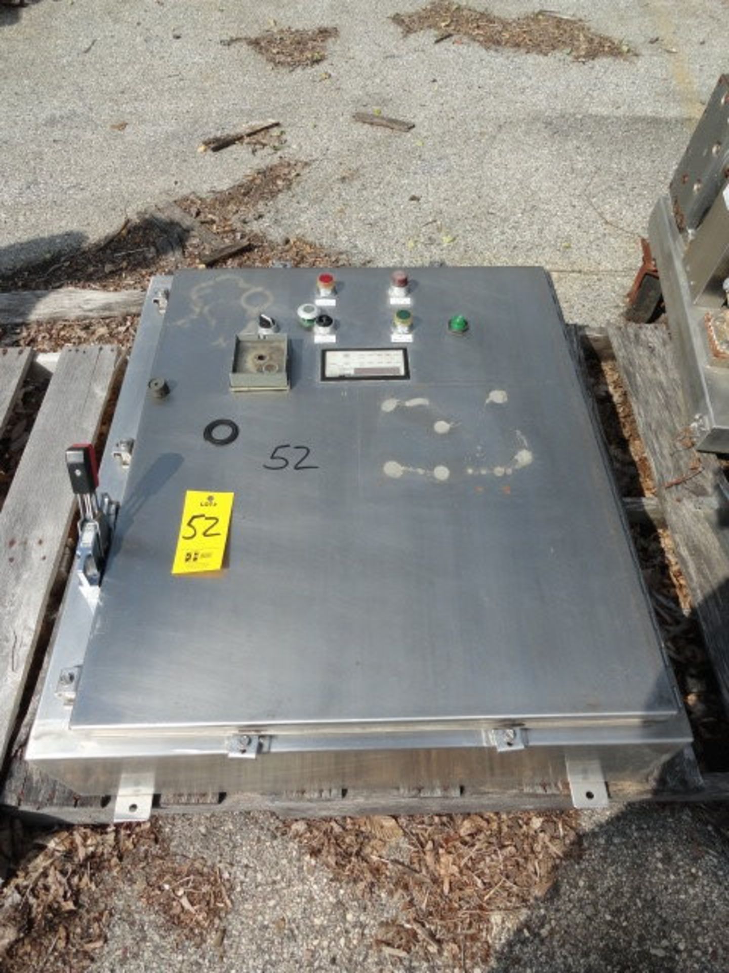 APV Liquefier, 150 gallon, with control panel, outside, ($150.00 Required Loading Fee- Rigger: - Image 4 of 5