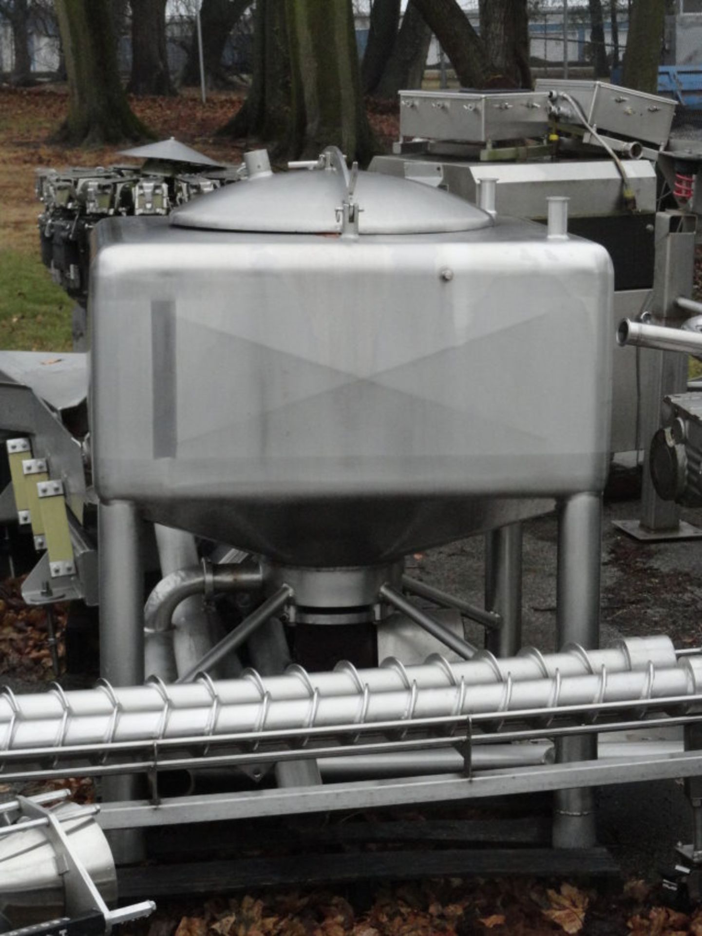 APV Liquefier, 150 gallon, with control panel, outside, ($150.00 Required Loading Fee- Rigger: - Image 5 of 5