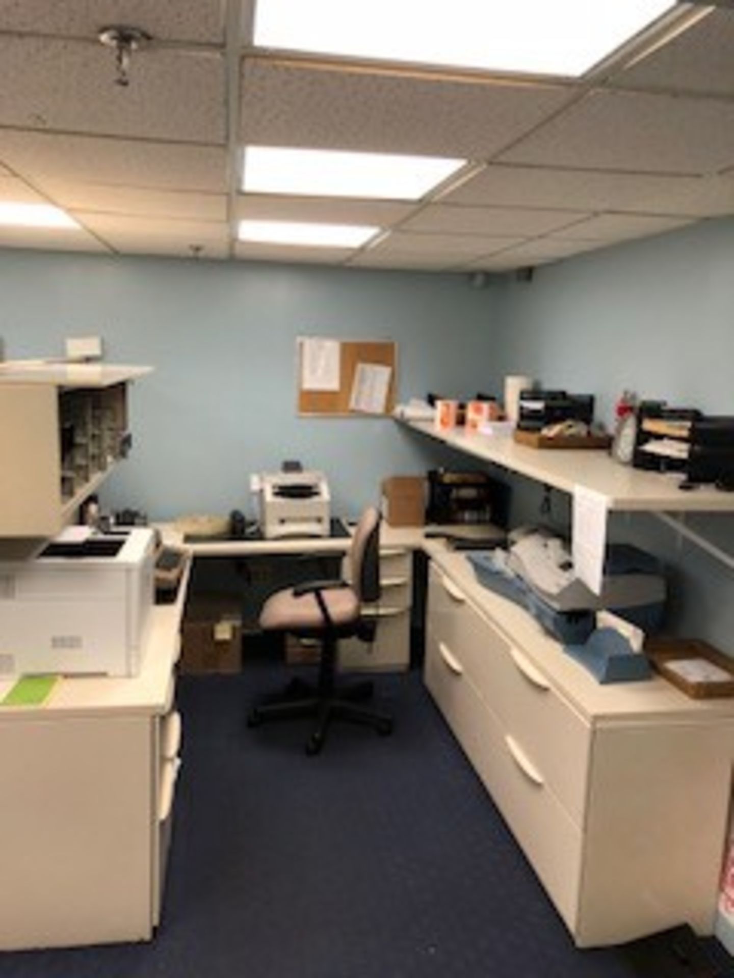 Lot Office: Desks, Chairs, Partitions, File Cabinets - Image 6 of 9