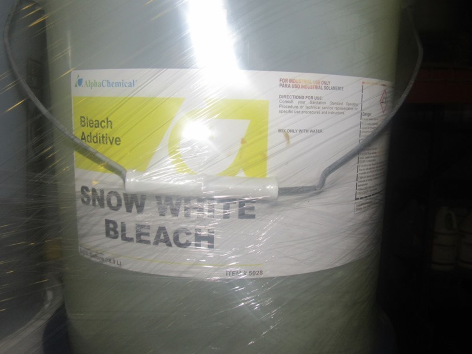 Pallet of (5) Gallon Buckets, Detergent Bleach Additive, Anti Microbial Solution - Image 3 of 3