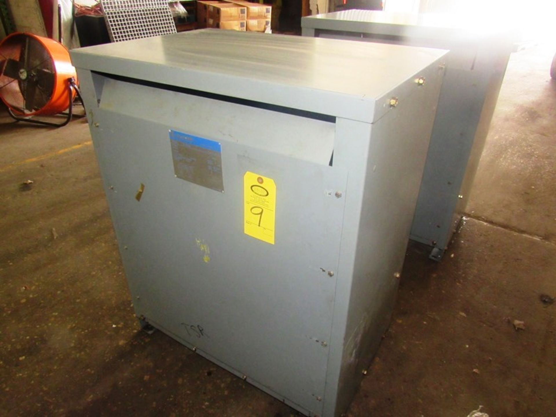 Challenger Mdl. 3BN Drive Isolation Transformer C-Rise Type 150º, KVA 118, Cat. #123LP3, voltage