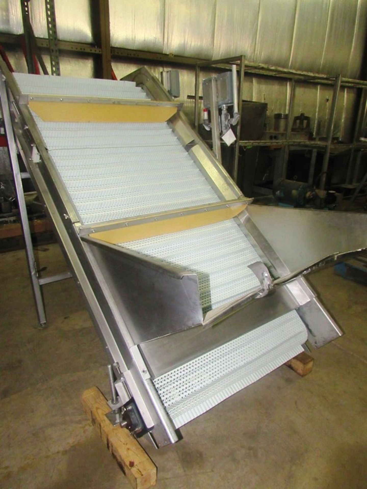 Stainless Steel Incline Conveyor, 39" W X 8' L flighted plastic belt, 1 1/2" high, flights spaced 3" - Image 5 of 6