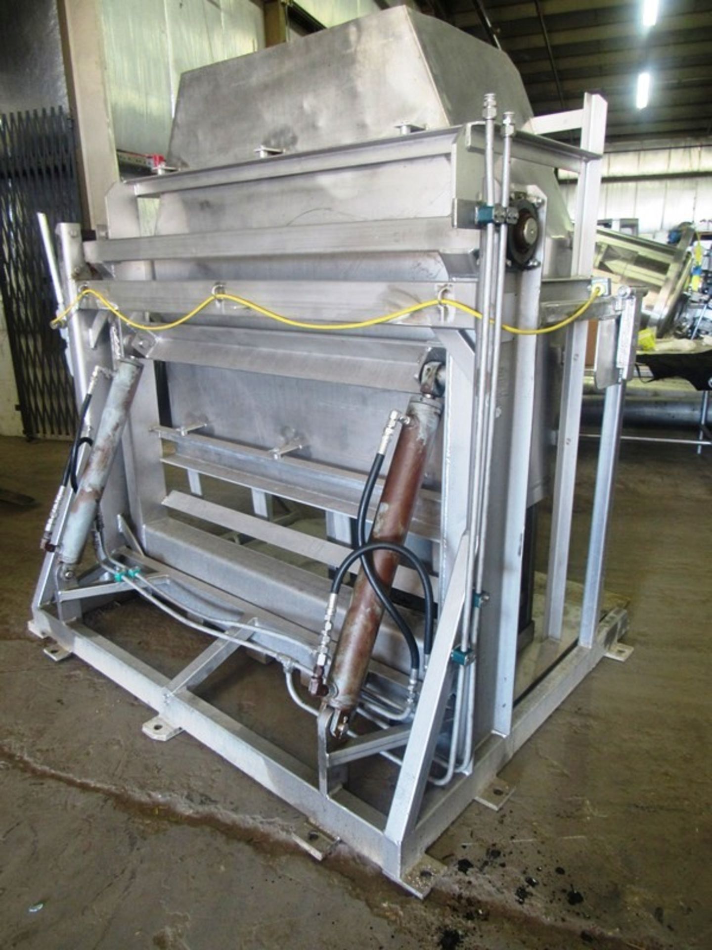 MTC Mdl. LET Stainless Steel Vat Dumper, 60" W X 48" D carriage, dual lift & pivot cylinders @ - Image 3 of 6