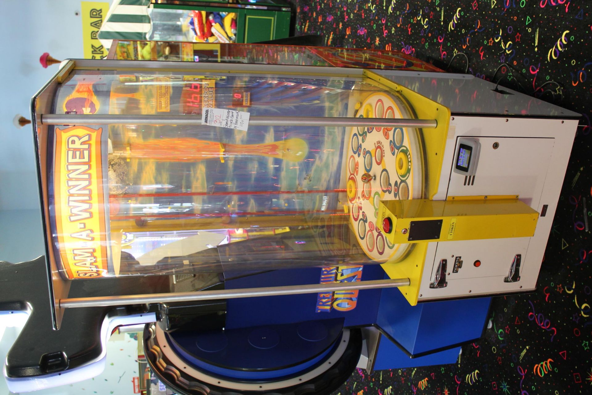 1X, SLAM-A-WINNER ARCADE GAME (BY BENCHMARK) **** CARD SWIPE SYSTEM & GAME  PRIZES NOT INCLUDE