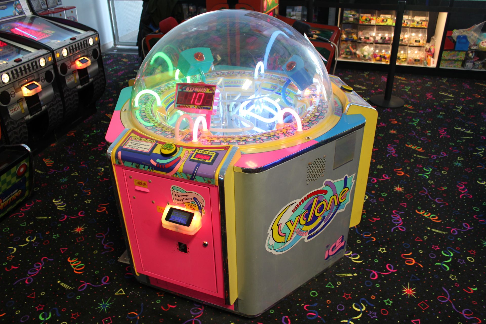 1X, CYCLONE (BY ICE) ARCADE GAME - Image 2 of 4