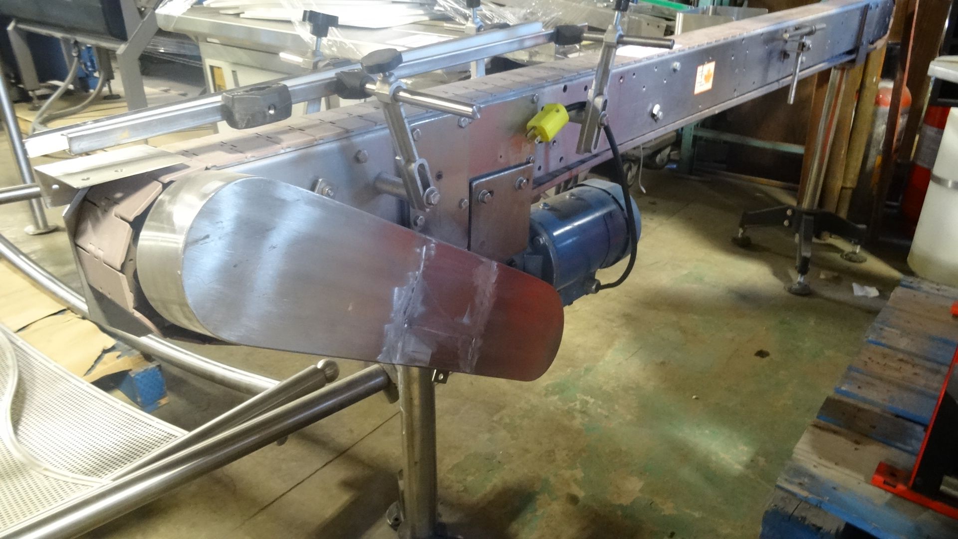 1X, S/S 104" x 3 1/4" MOTORIZED CONVEYOR - Image 3 of 5