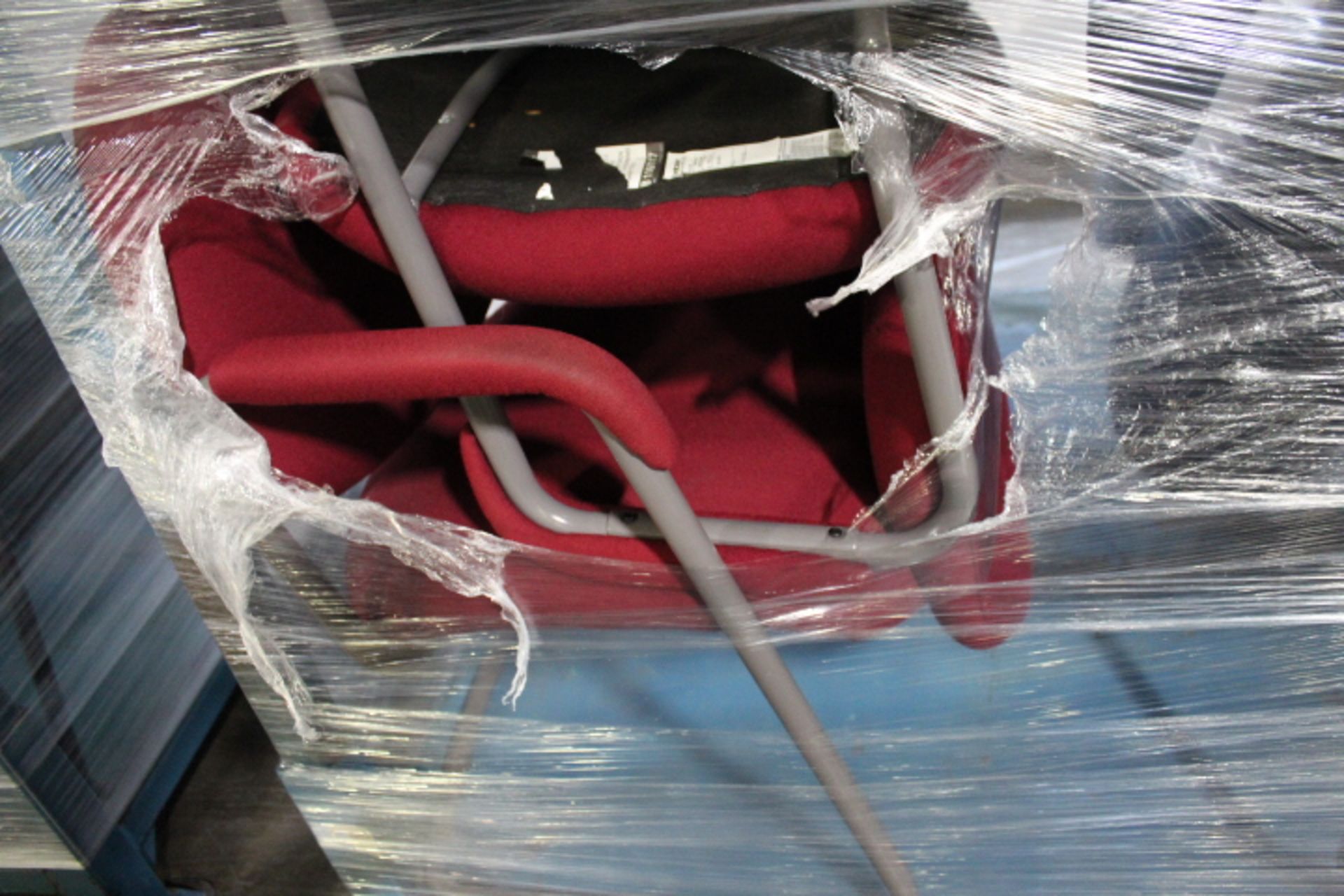 1 LOT, SKID OF 15+ ASST ROLLING & SIDE OFFICE CHAIRS (SOME RED) - Image 4 of 6