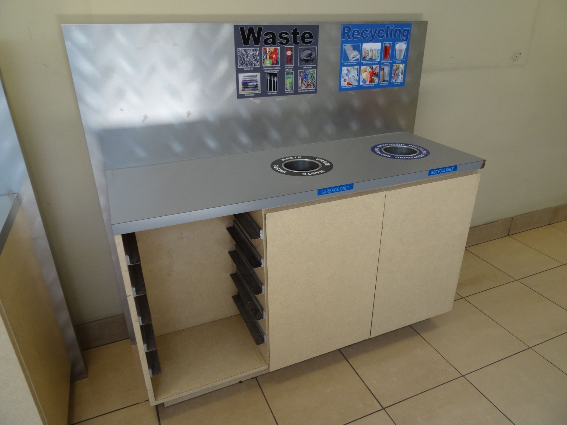 1X, 62" x 24" RECYCLING STATION - Image 3 of 4