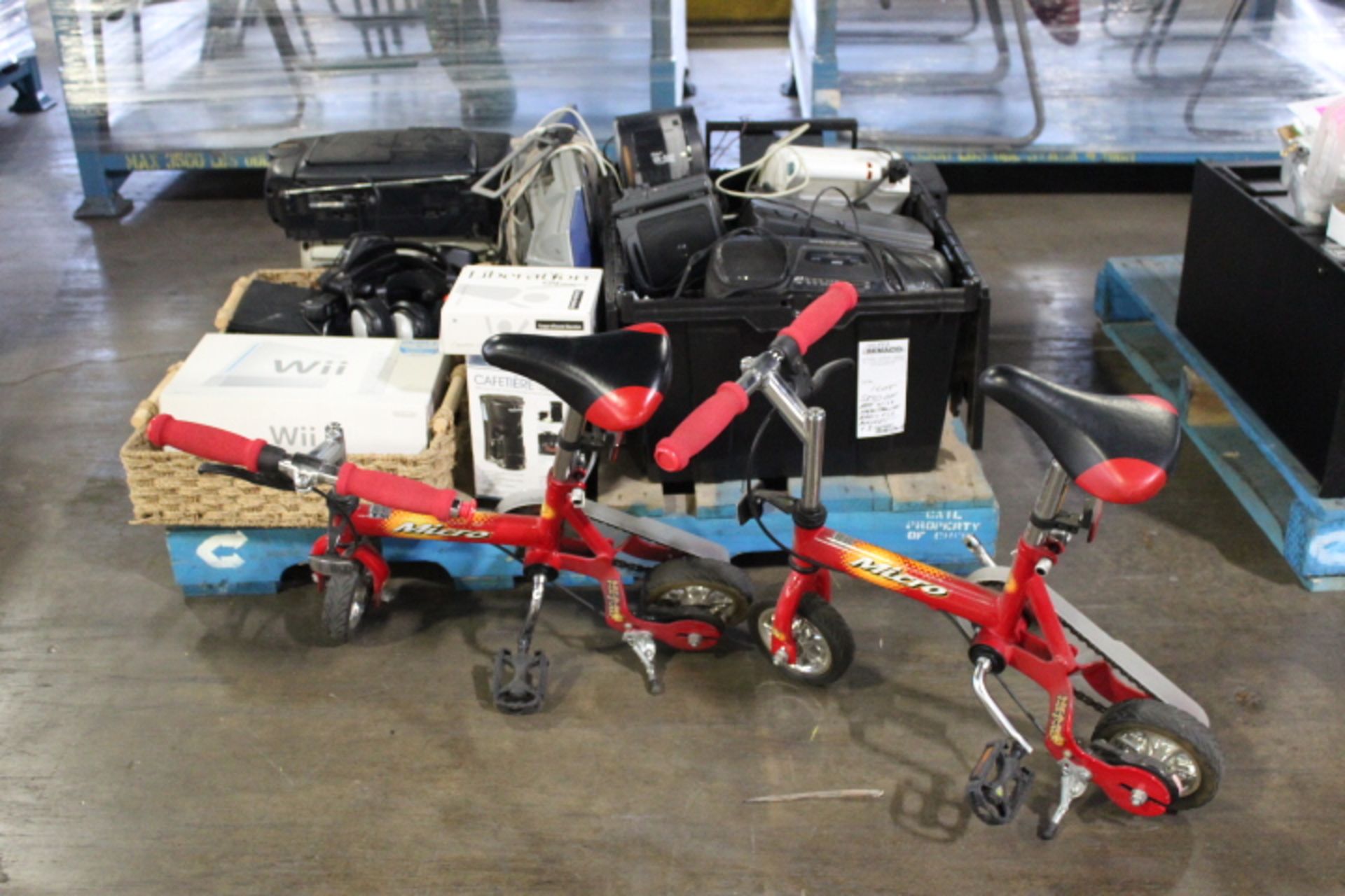 1 LOT, SKID OF ASST ITEMS Wii + RARIO/CD PLAYERS + WIRELESS HEADPHONES, 2 MINI CLOWN STYLE BIKES ETC