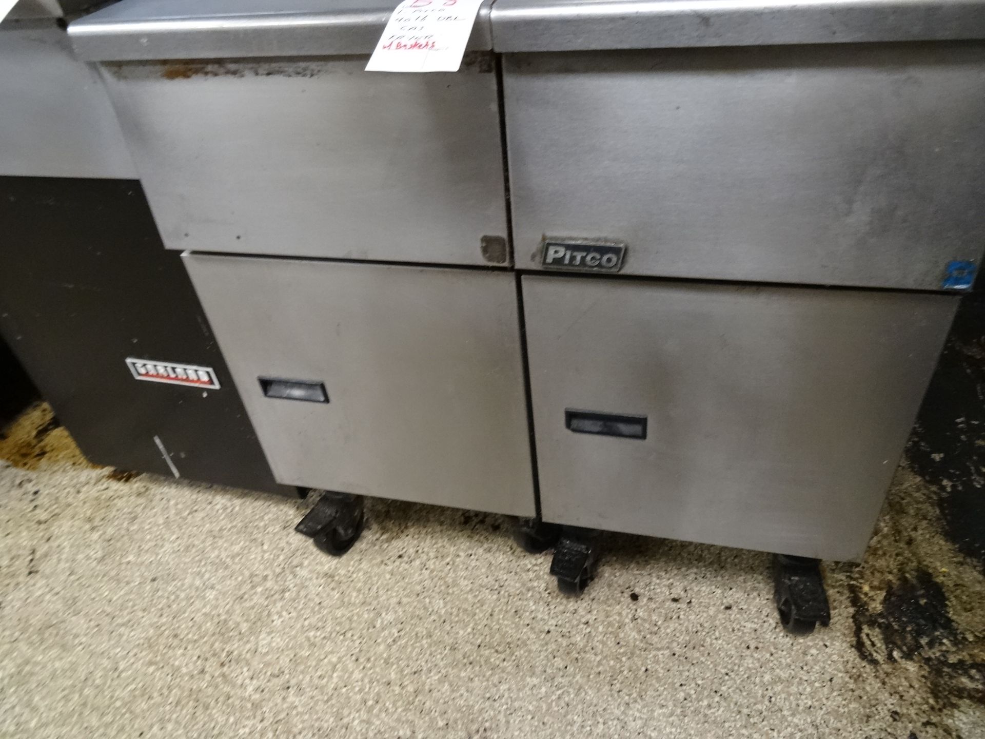 1X, PITCO 40LB GAS FRYER W/ BASKETS - Image 2 of 4