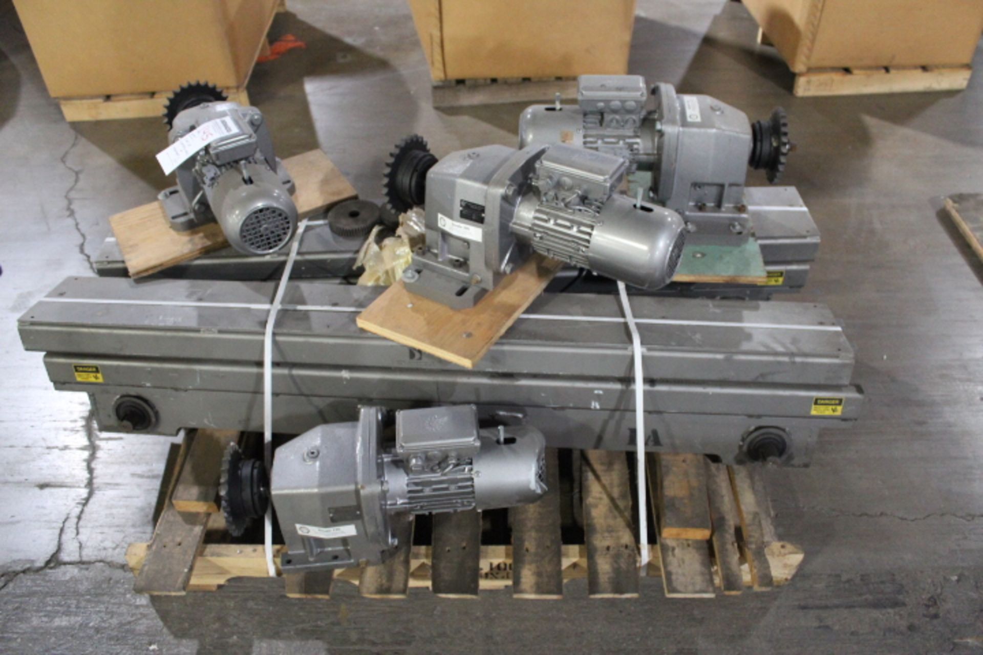 LOT, SKID OS CARRIAGES & MOTORS - Image 2 of 4