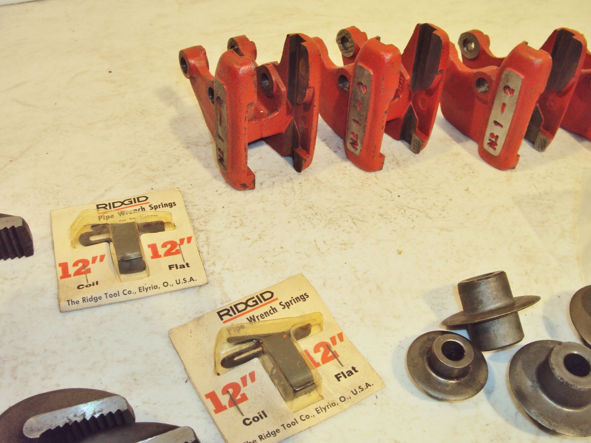 PIPE WRENCH & CUTTER PARTS - Image 4 of 6