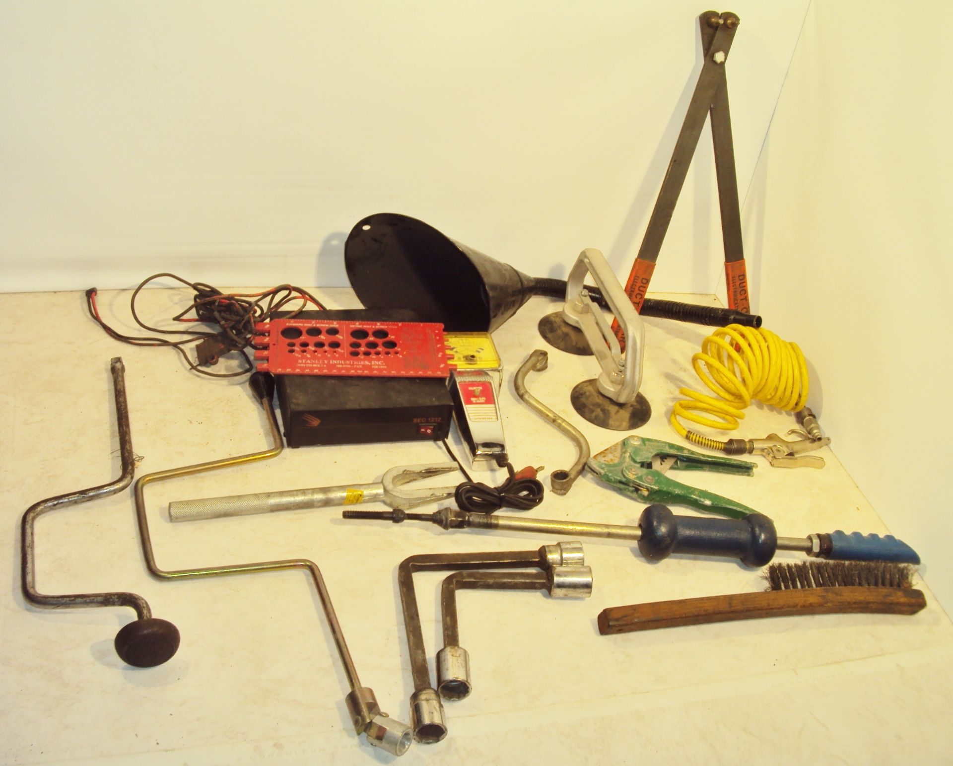 AUTOMOTIVE HAND TOOLS