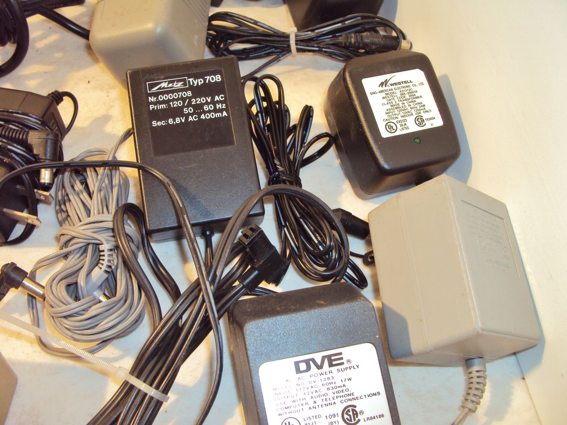 POWER SUPPLY ADAPTERS - Image 4 of 4