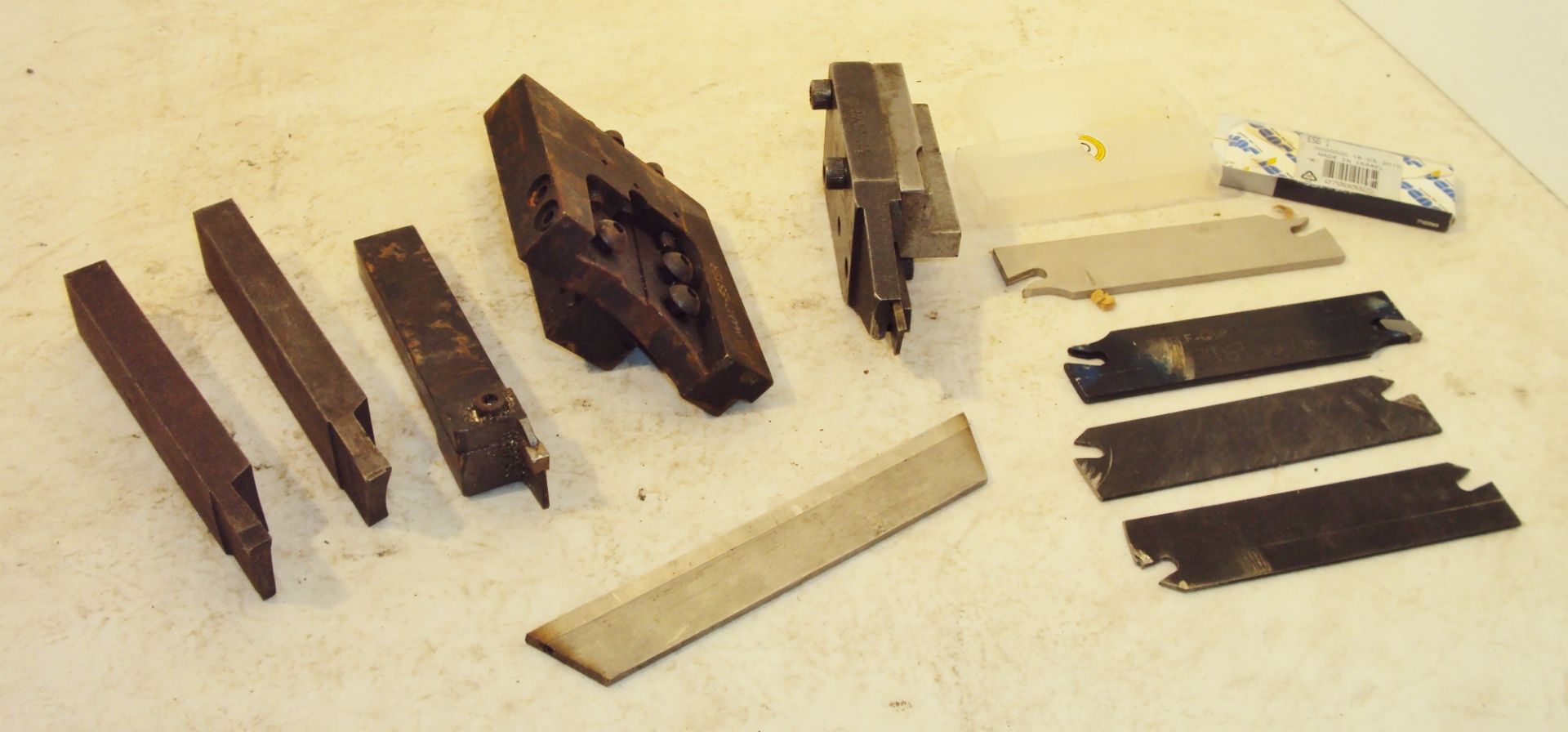 ASSORTED PARTING TOOL HOLDERS
