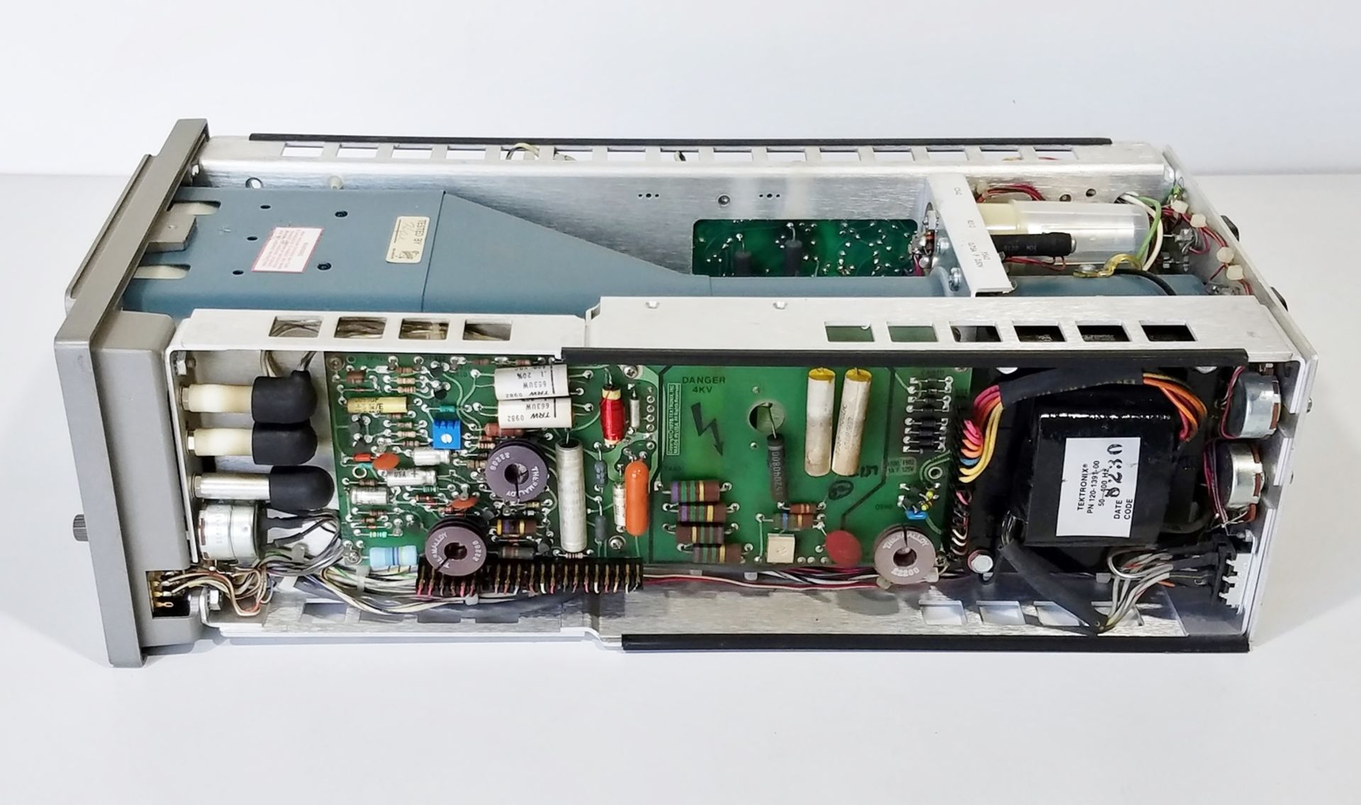 TEKTRONIX VINTAGE WAVEFORM MONITOR - Image 6 of 6